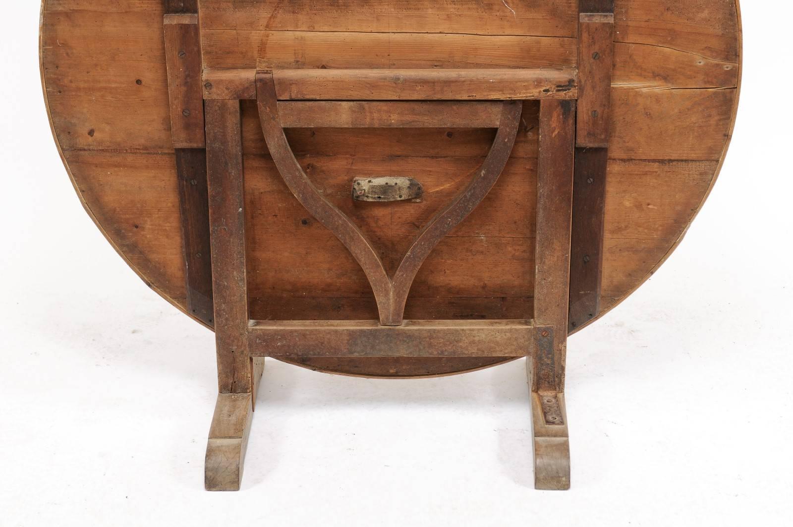 Southern French Round Wine Tasting Table with Tapestry Remnants, circa 1920 3