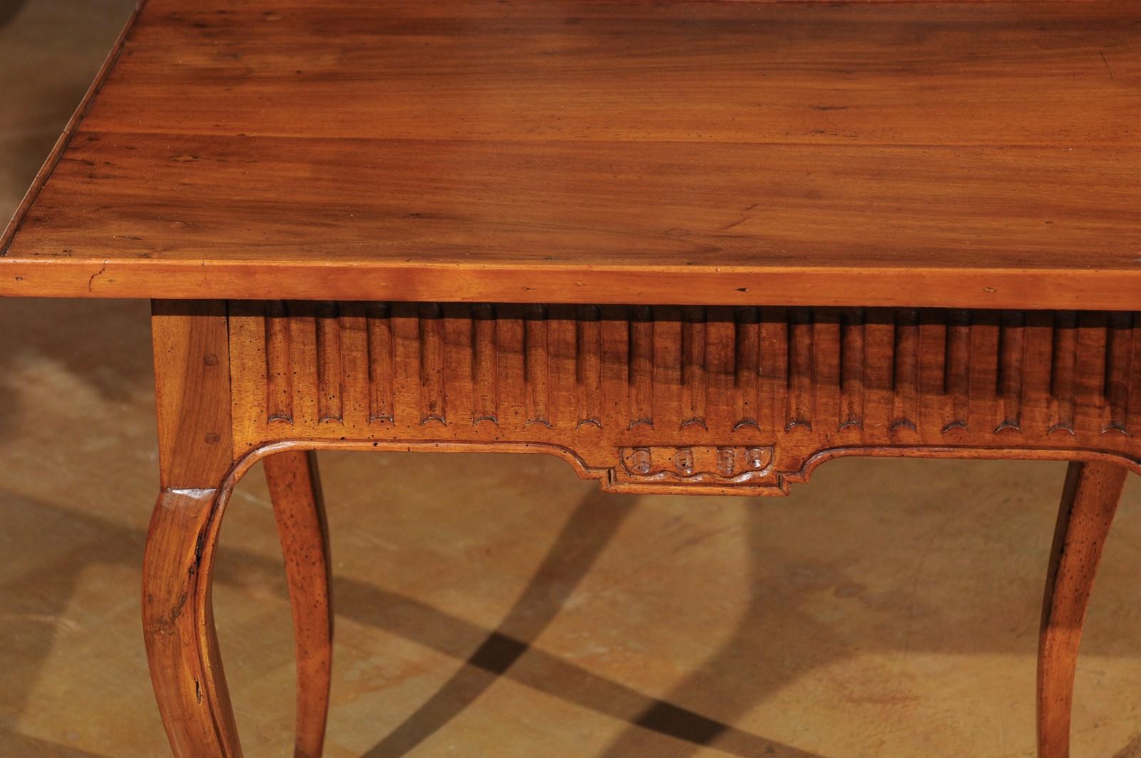 Southern French Transitional Walnut Side Table with Grooved Motifs, circa 1770 4