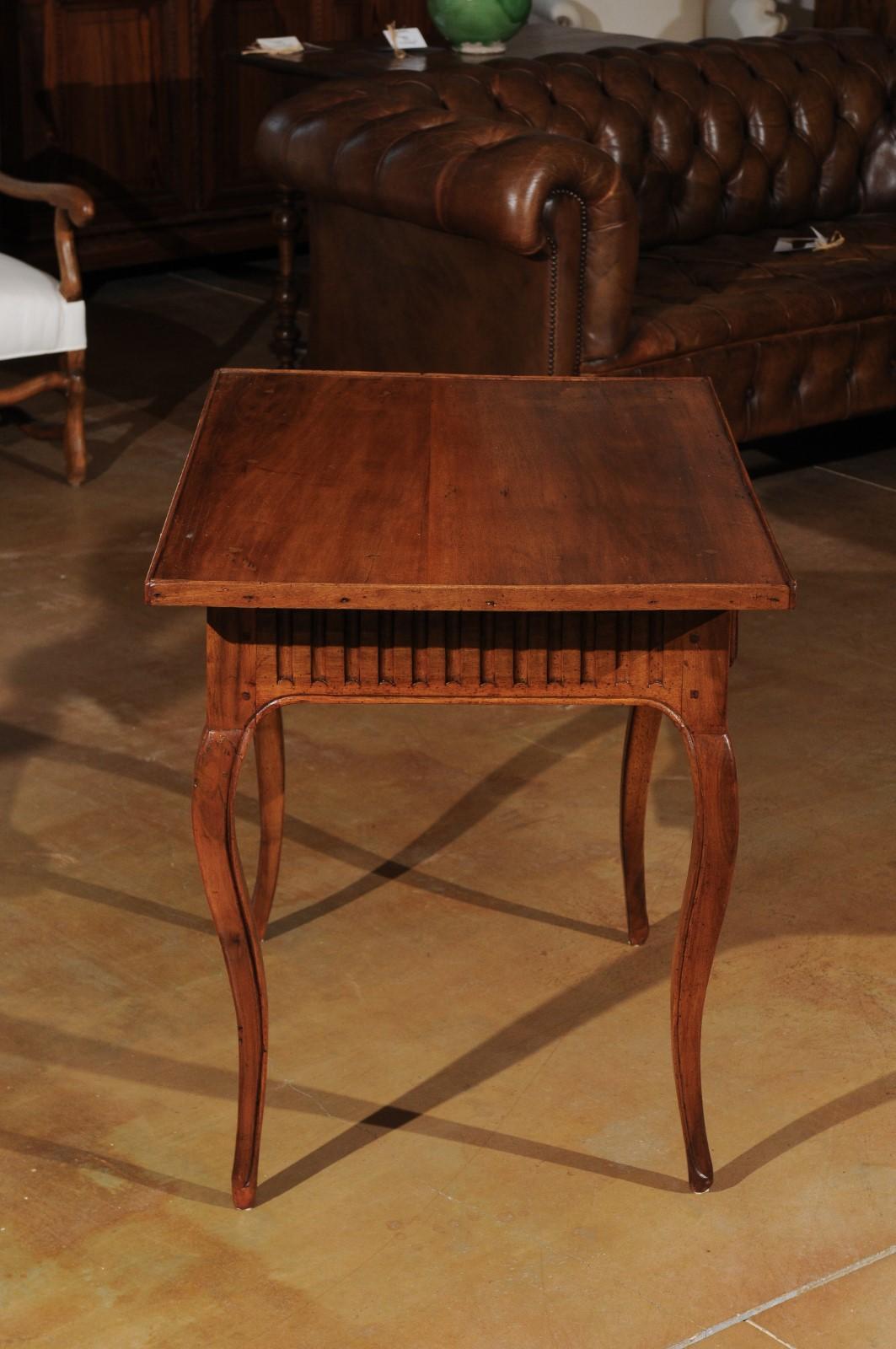 Southern French Transitional Walnut Side Table with Grooved Motifs, circa 1770 1