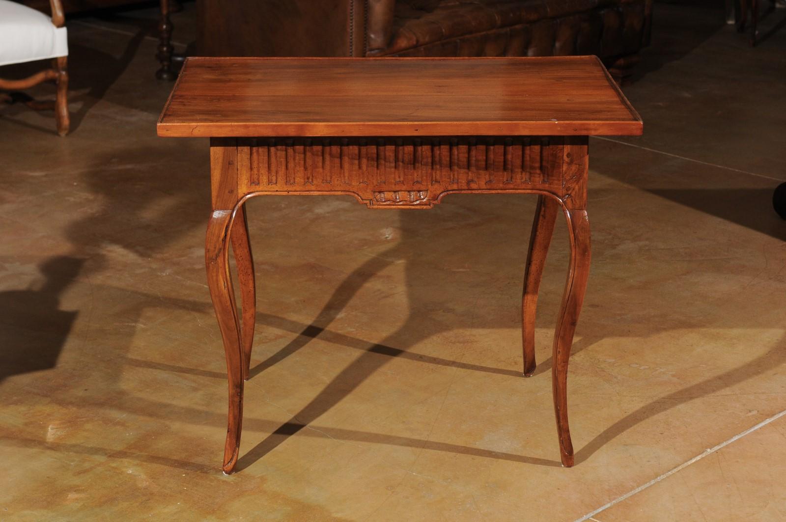 Southern French Transitional Walnut Side Table with Grooved Motifs, circa 1770 3