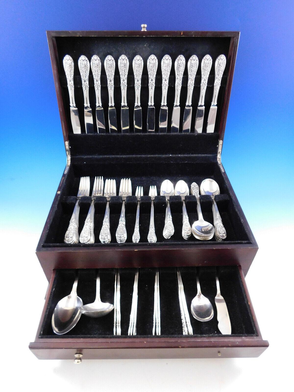 Southern Grandeur by Easterling Sterling Silver Flatware set, 88 pieces. This set includes:

12 knives, 8 3/4
