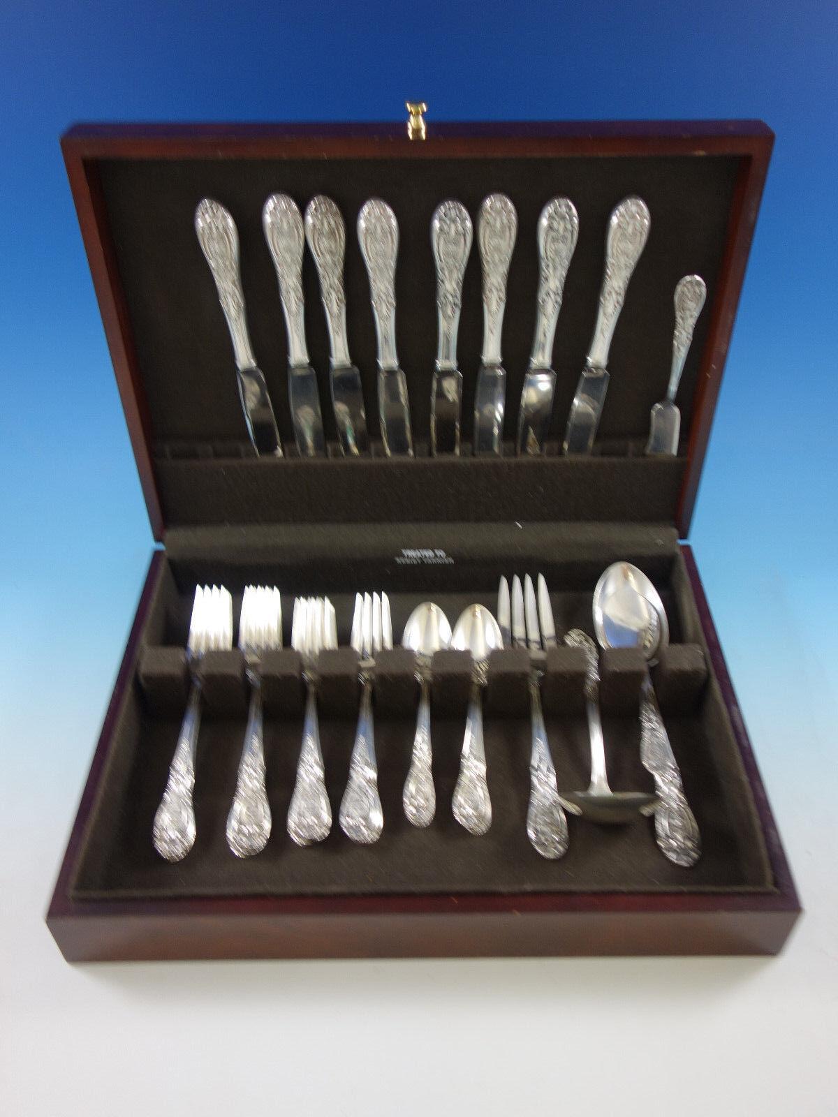 Beautiful Southern Grandeur by Easterling sterling silver Flatware set, 37 pieces. This set includes:

8 Knives, 8 7/8