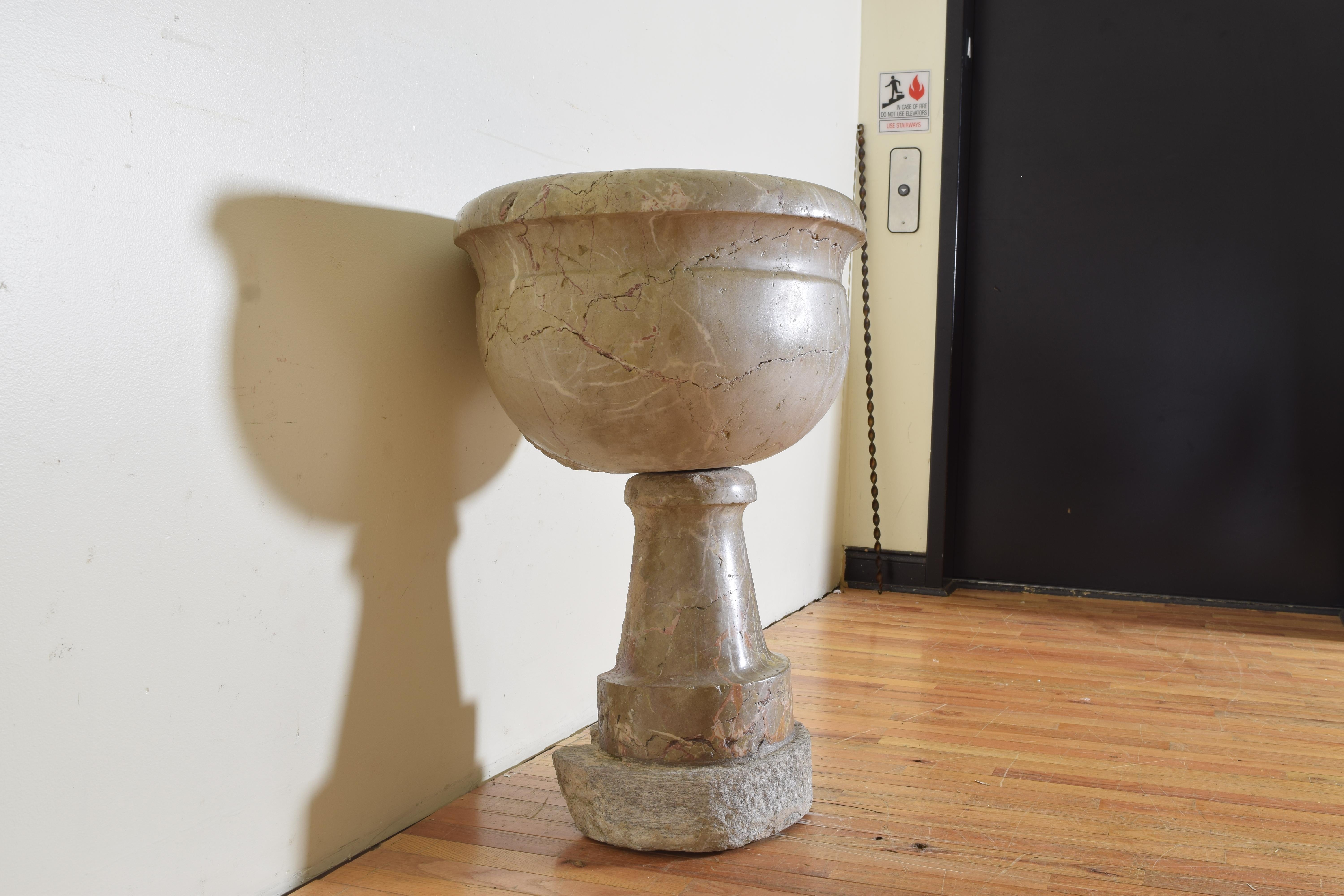 Southern Italian Baroque Period Two Piece Marble Sink or Font, 17th Century 2