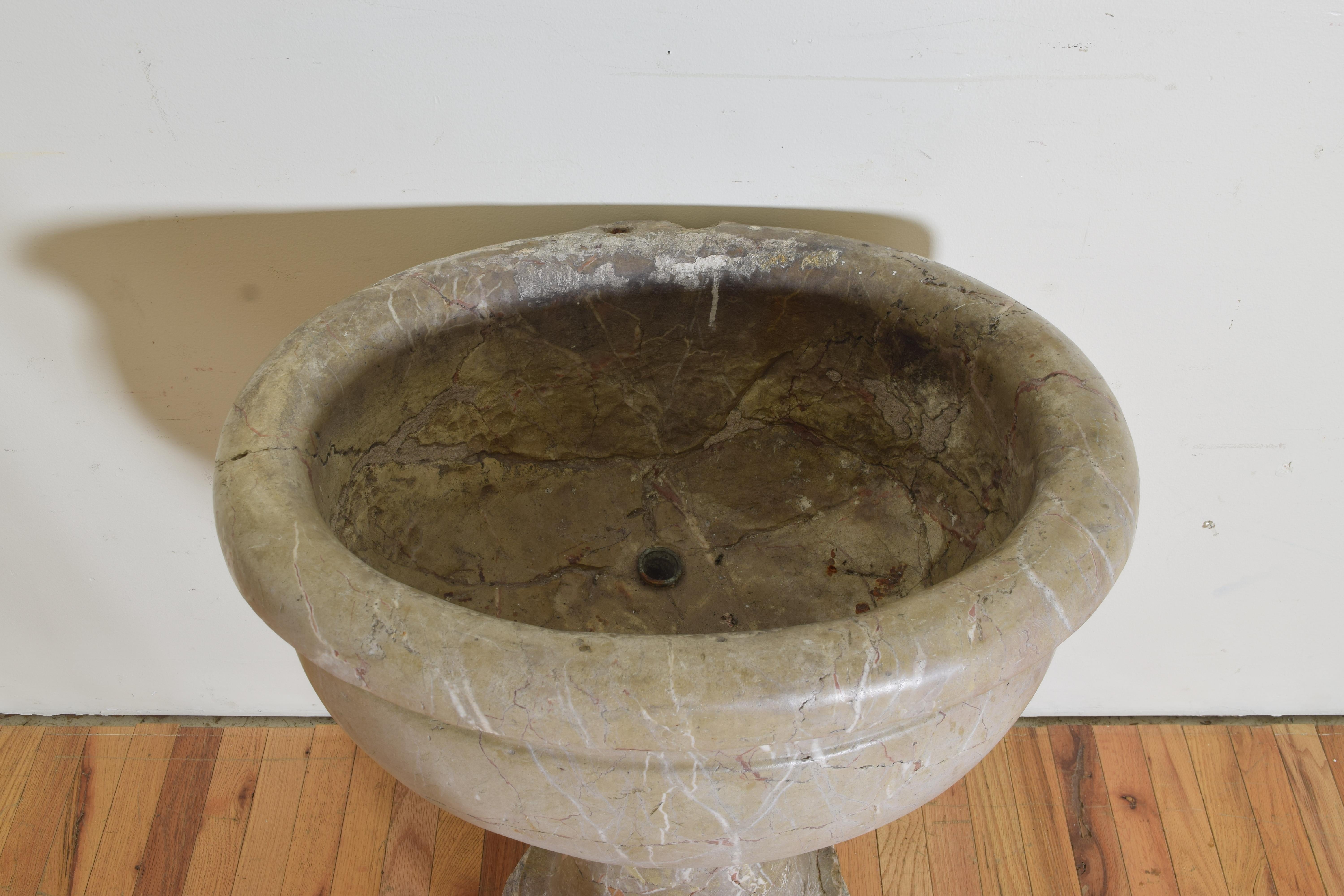 Southern Italian Baroque Period Two Piece Marble Sink or Font, 17th Century 3