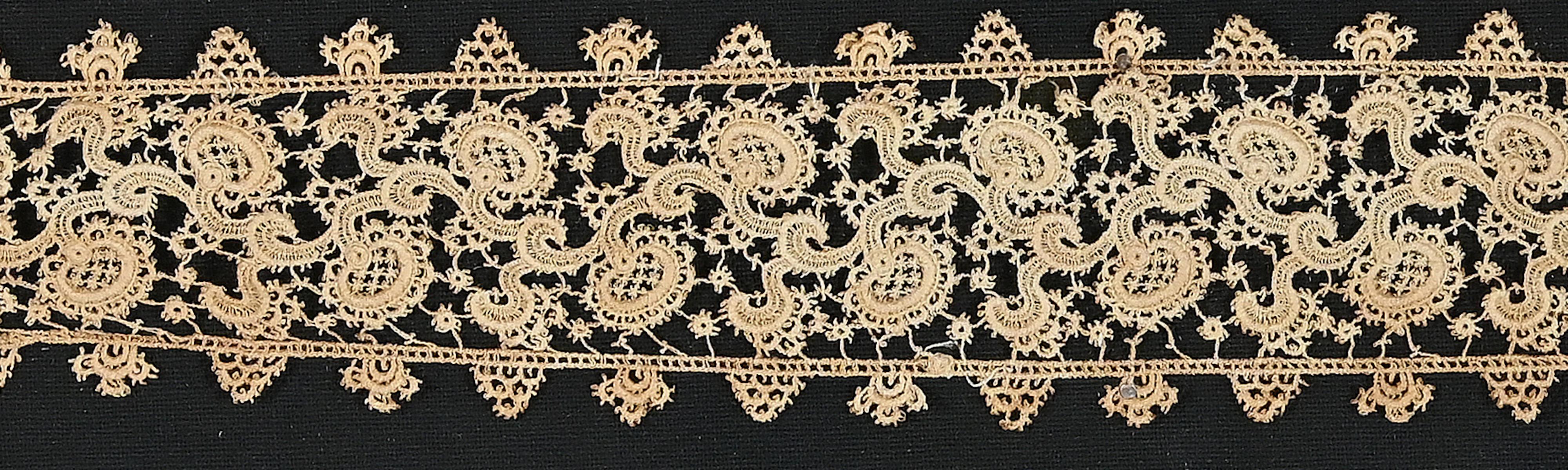 18th Century and Earlier Southern Italian Embroidery, Artisanal Decorative Object, 18th Century For Sale