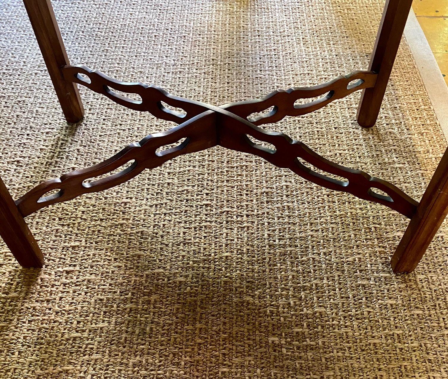 Southern New England Chippendale Cherry Drop-Leaf Table, circa 1770 For Sale 1
