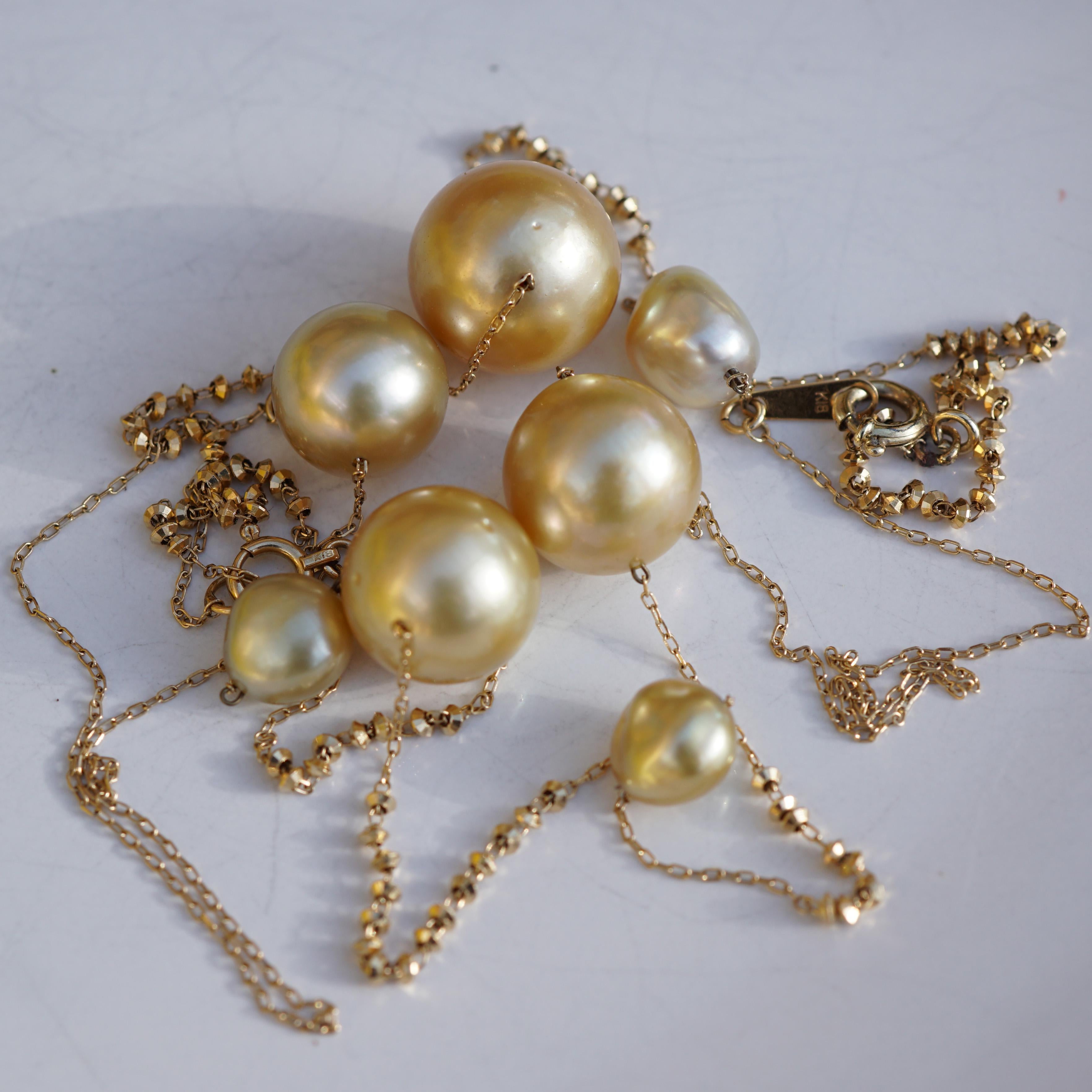 Modern Southsea and Keshi Pearl Chain Great Natural Goldcolor AAA+ handmade from Japan For Sale
