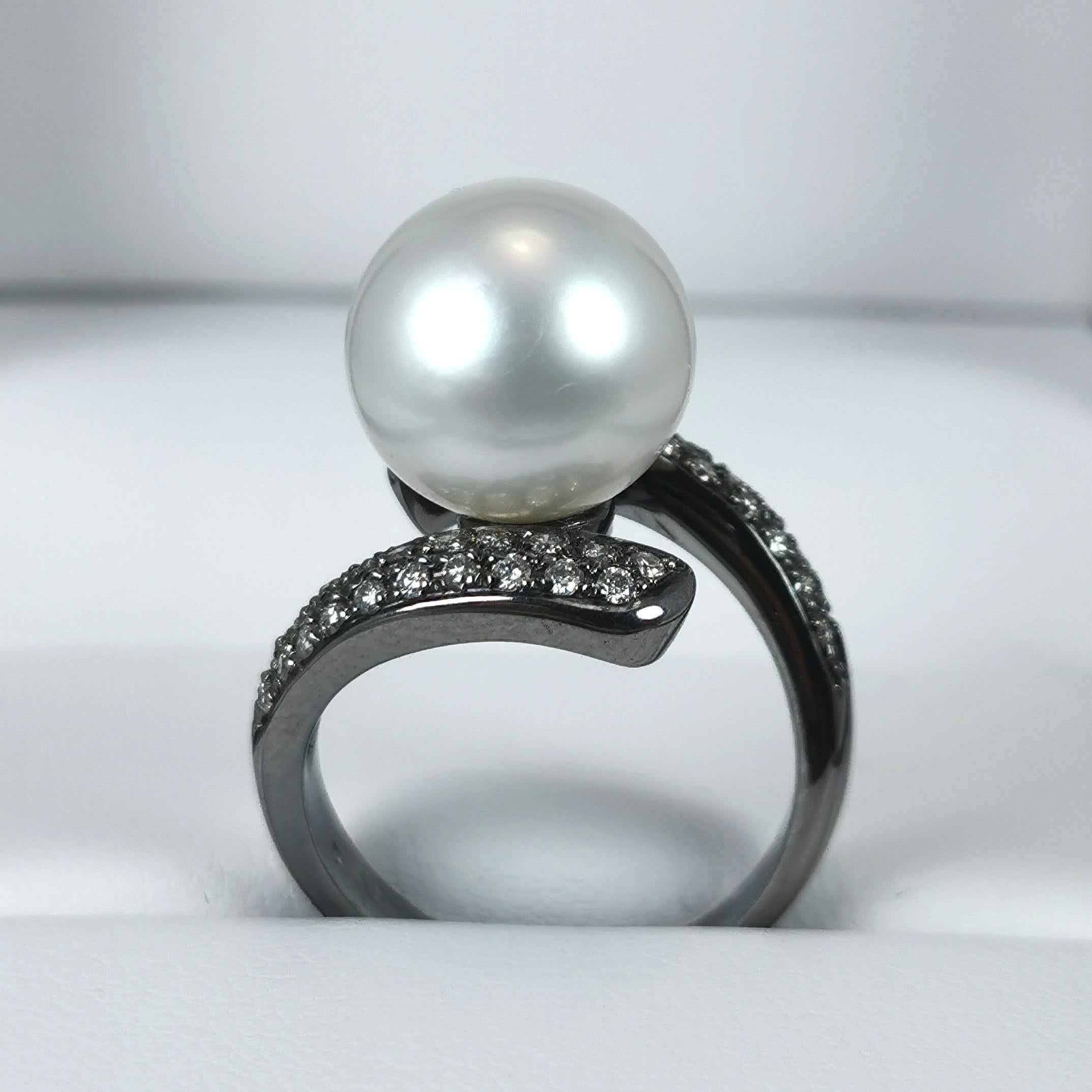 Southsea Pearl Ring WG18K Black Rh. Diamonds For Sale 1