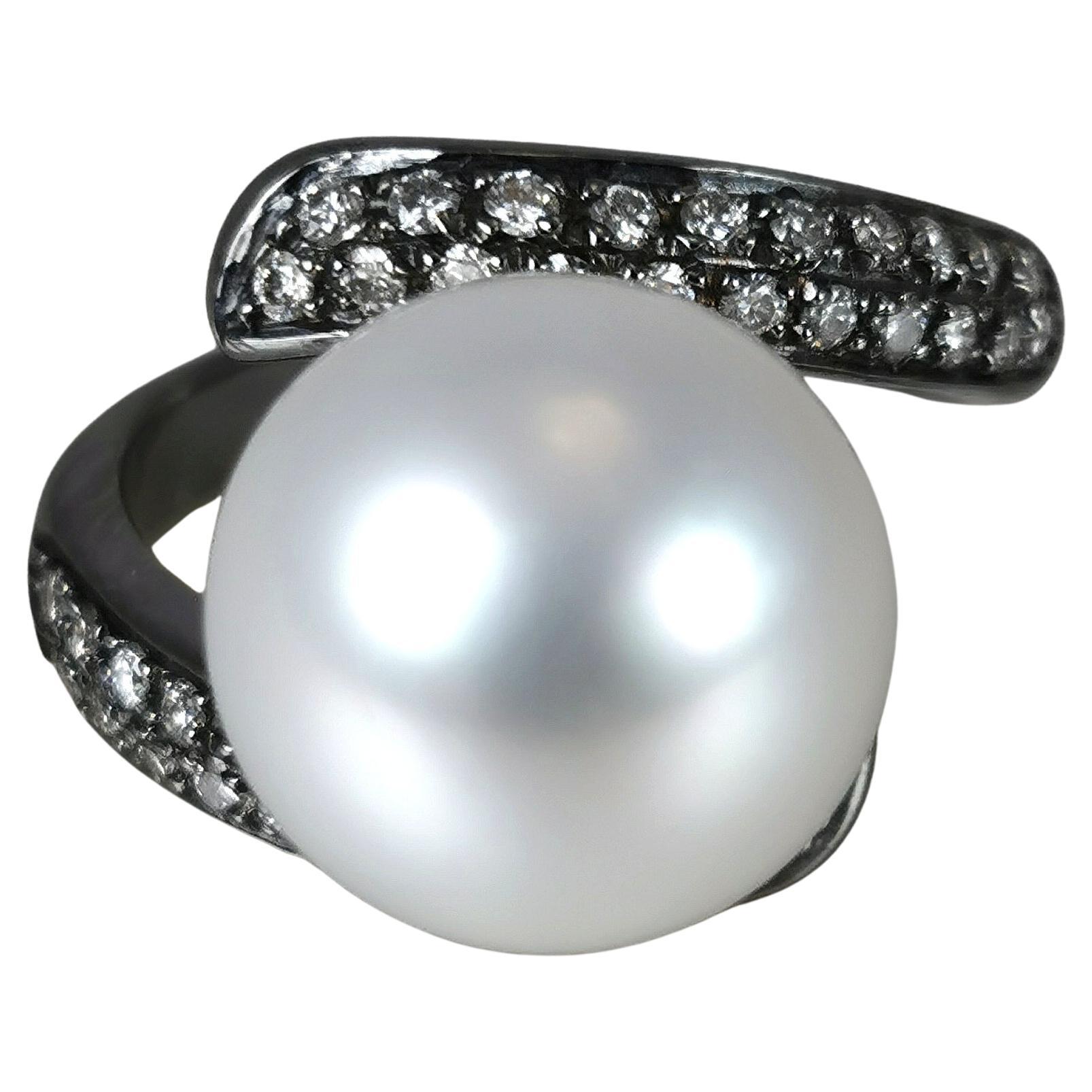 Southsea Pearl Ring WG18K Black Rh. Diamonds For Sale