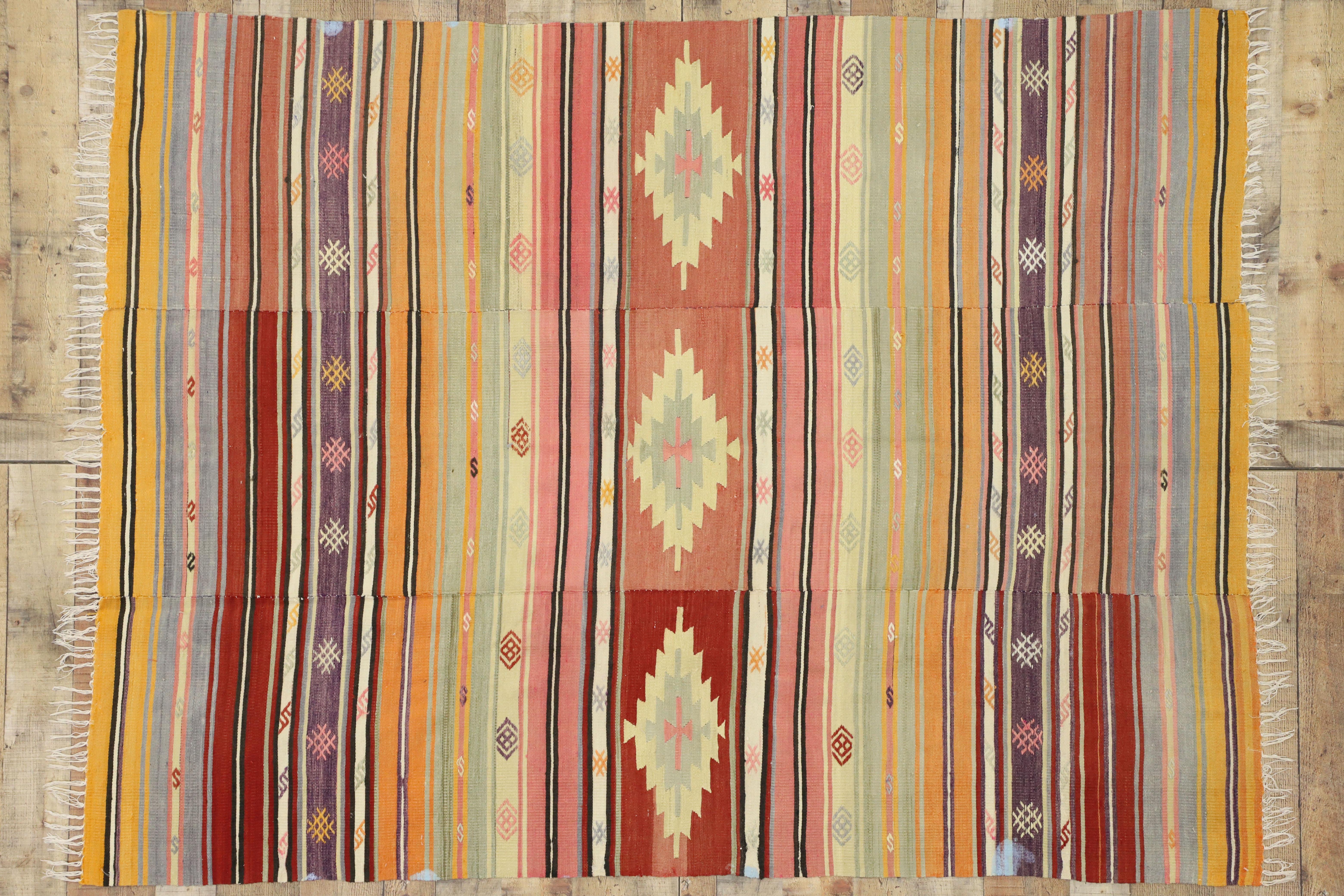 Southwest Boho Chic Vintage Turkish Kilim Rug Flat-Weave Kilim 1