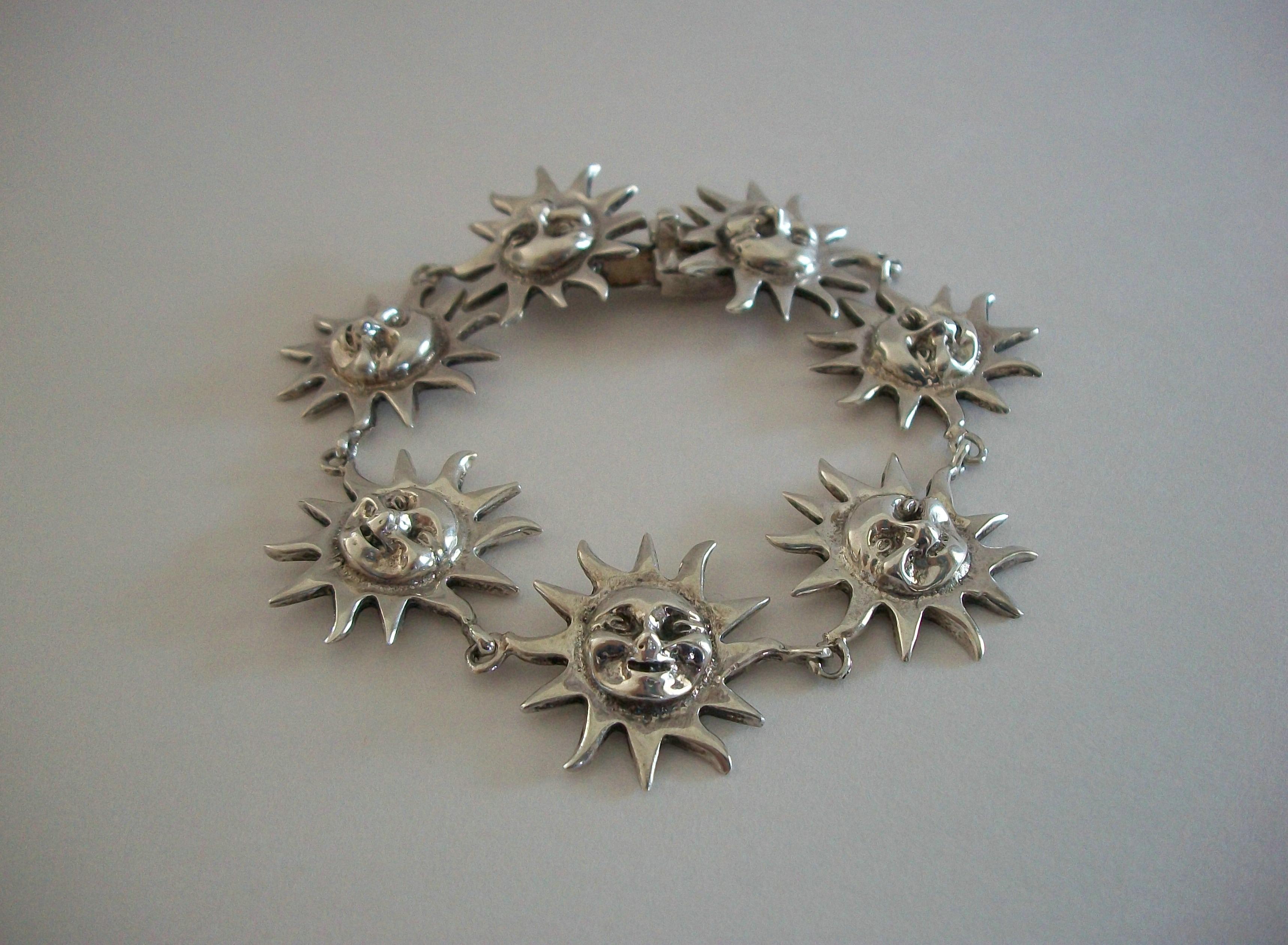 Pulsera de eslabones Sunburst del suroeste de plata de ley - Estados Unidos - Circa 1970's en venta 9