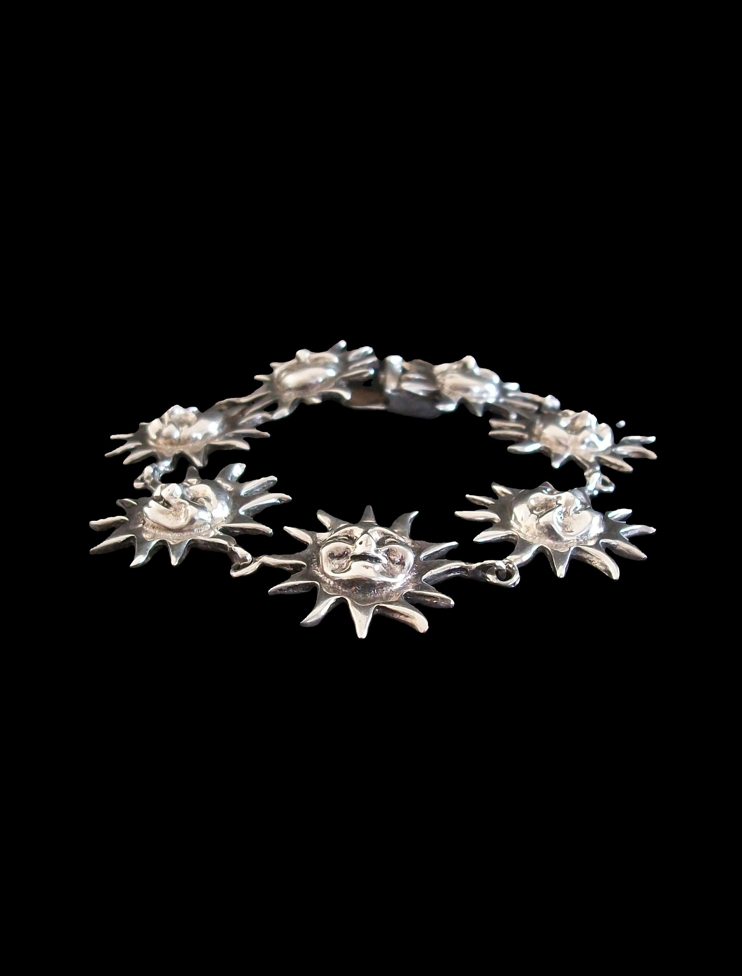 Pulsera de eslabones Sunburst del suroeste de plata de ley - Estados Unidos - Circa 1970's en Bueno estado para la venta en Chatham, CA