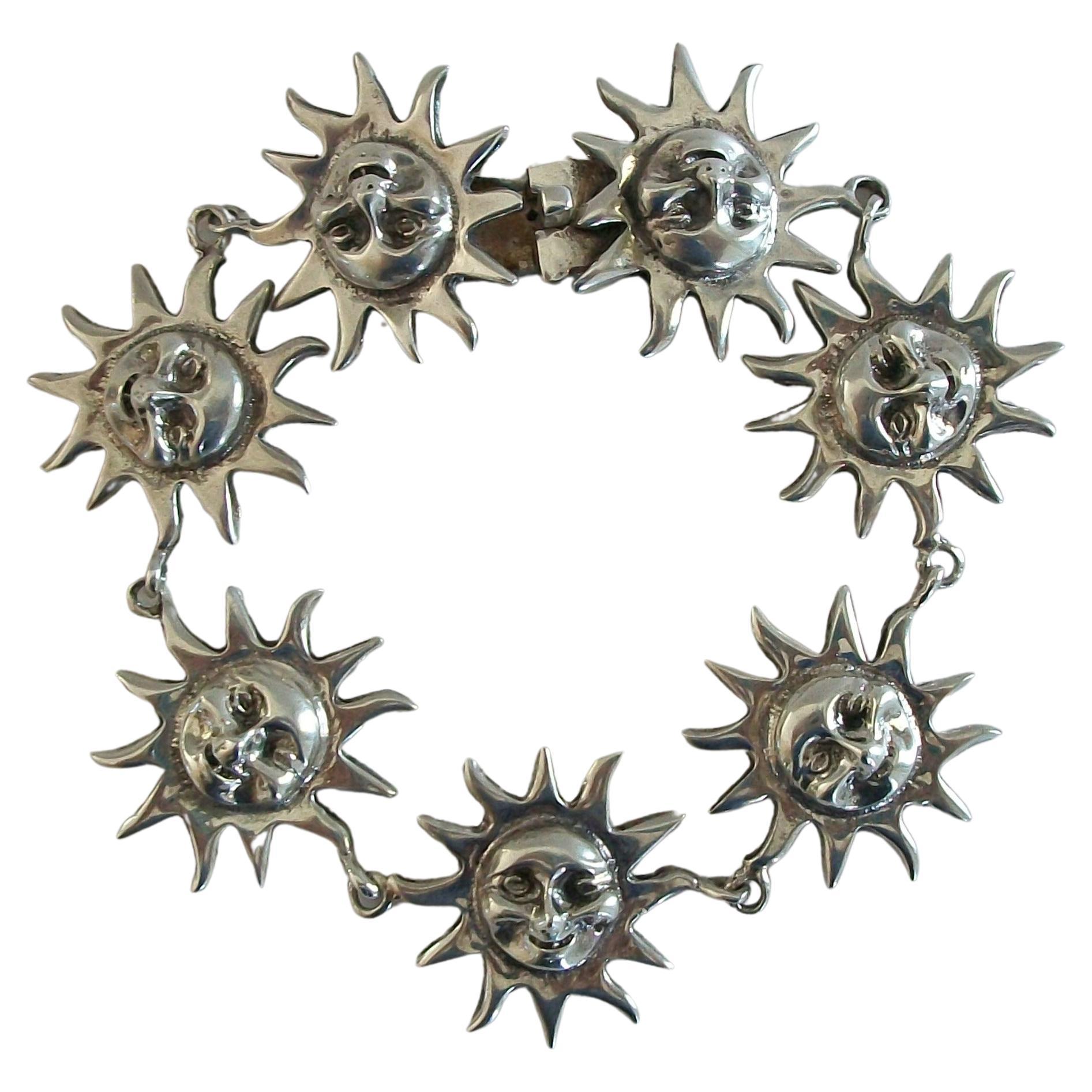 Pulsera de eslabones Sunburst del suroeste de plata de ley - Estados Unidos - Circa 1970's en venta