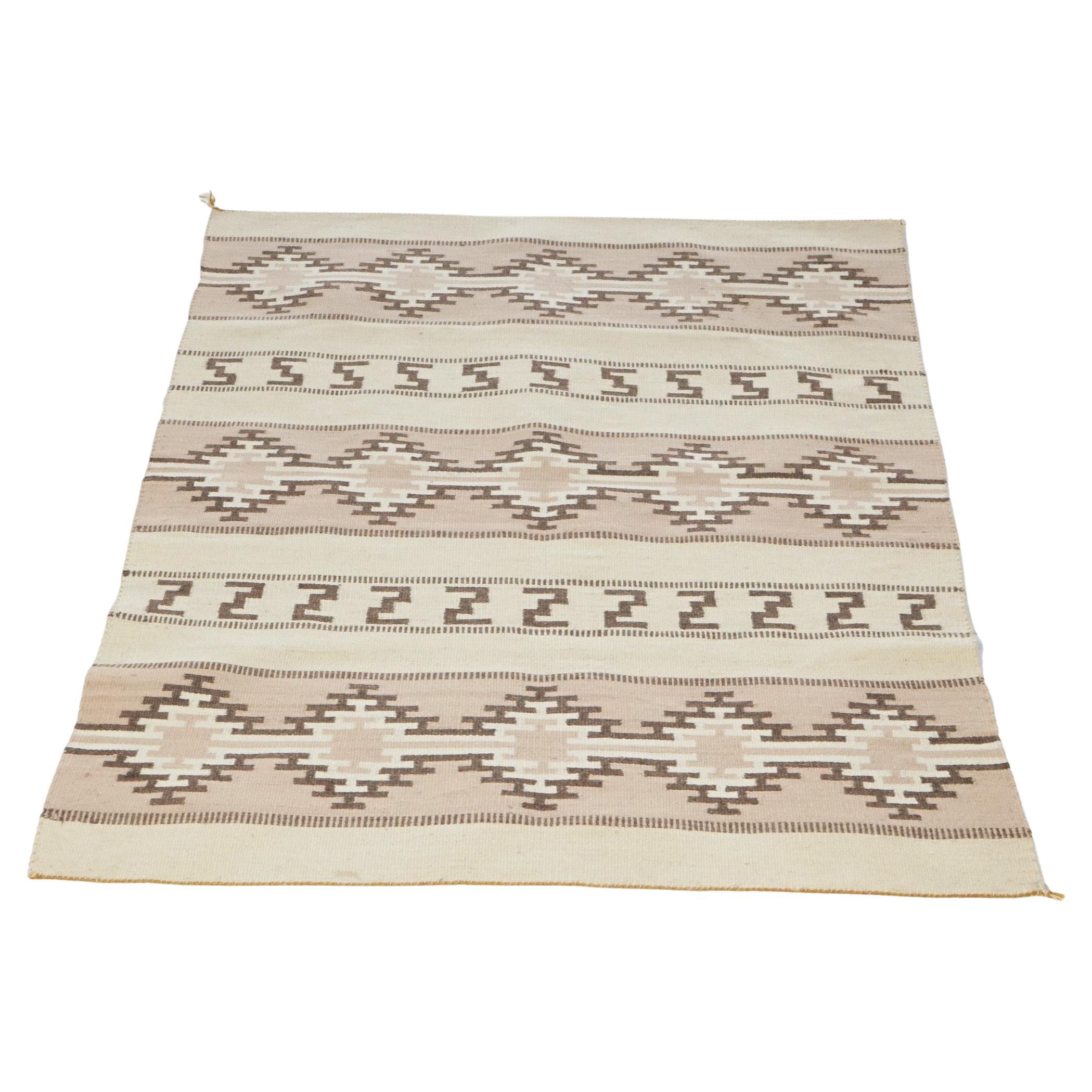 Südwestamerikanischer indischer Teppich im Navajo-Stil des 20. Jahrhunderts