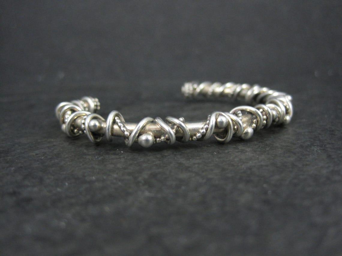 Southwestern Brutalist Sterling Cuff Bracelet 5.5 Inches Wire Wrapped Twisted Si In Excellent Condition For Sale In Webster, SD