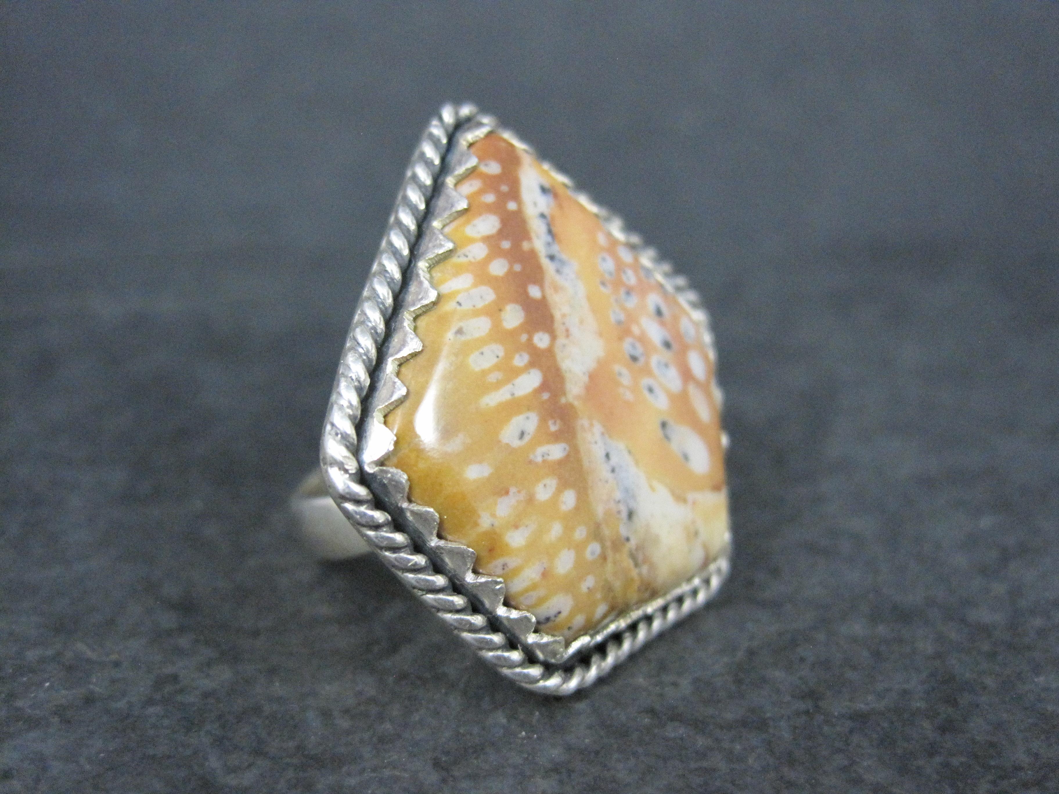 Nativo americano Anello di diaspro Southwestern Deer Fawn Misura 7 A. Silver in vendita