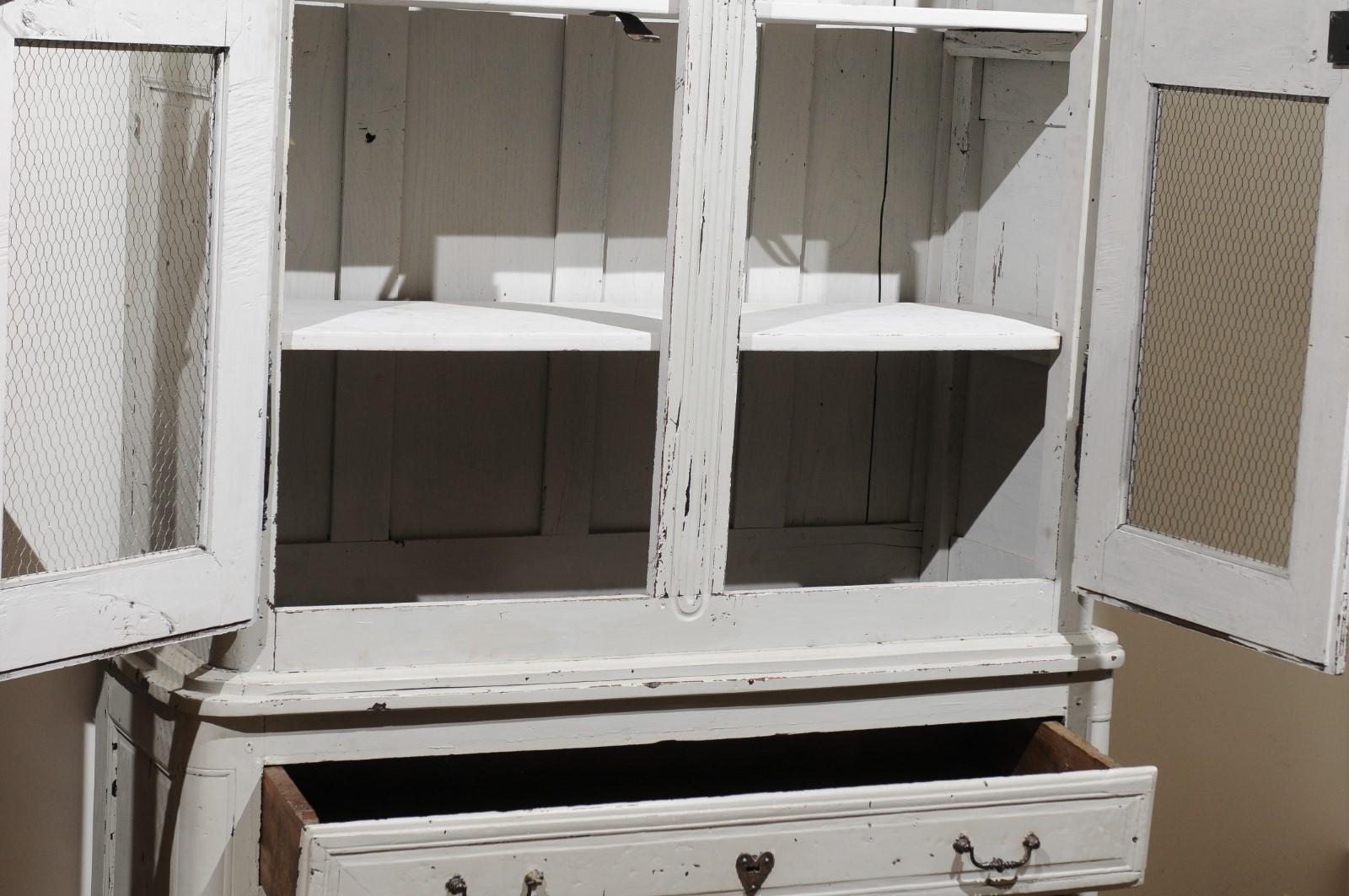 Southwestern French 1760s Louis XV Buffet à Deux-Corps with Chicken Wire Doors For Sale 6