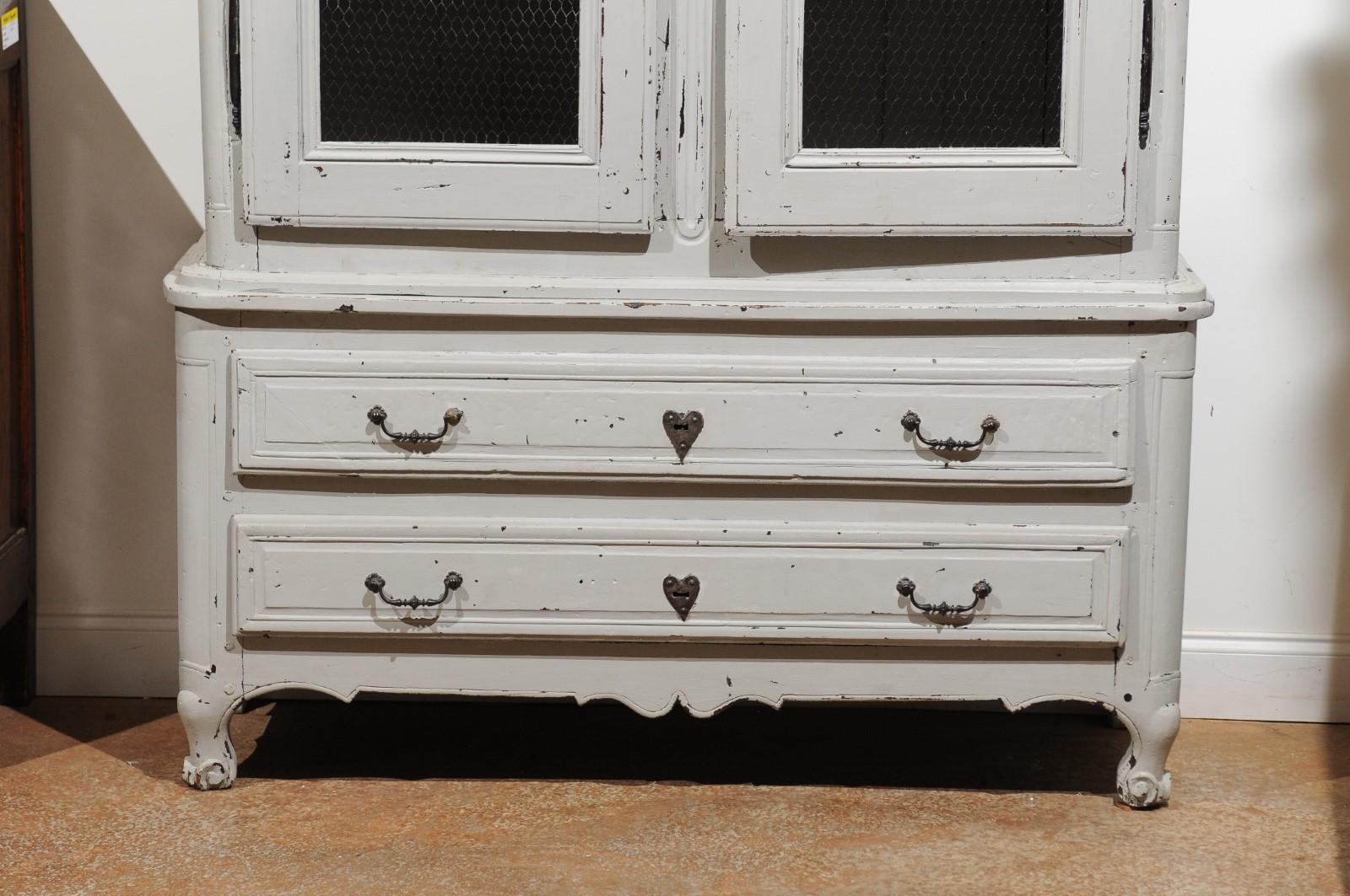 Français Buffet Louis XV du sud-ouest de la France des années 1760, à deux corps avec portes en fil de fer poulet