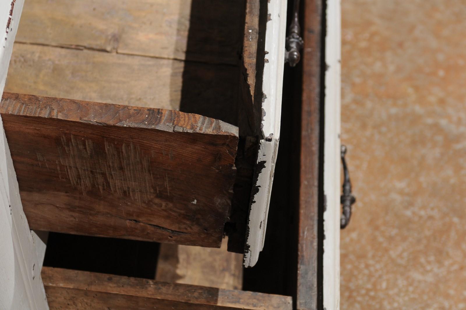 Southwestern French 1760s Louis XV Buffet à Deux-Corps with Chicken Wire Doors For Sale 1