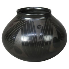 Mata Ortiz Black on Black Nicolas Signed Silveira Pottery Vase C1920