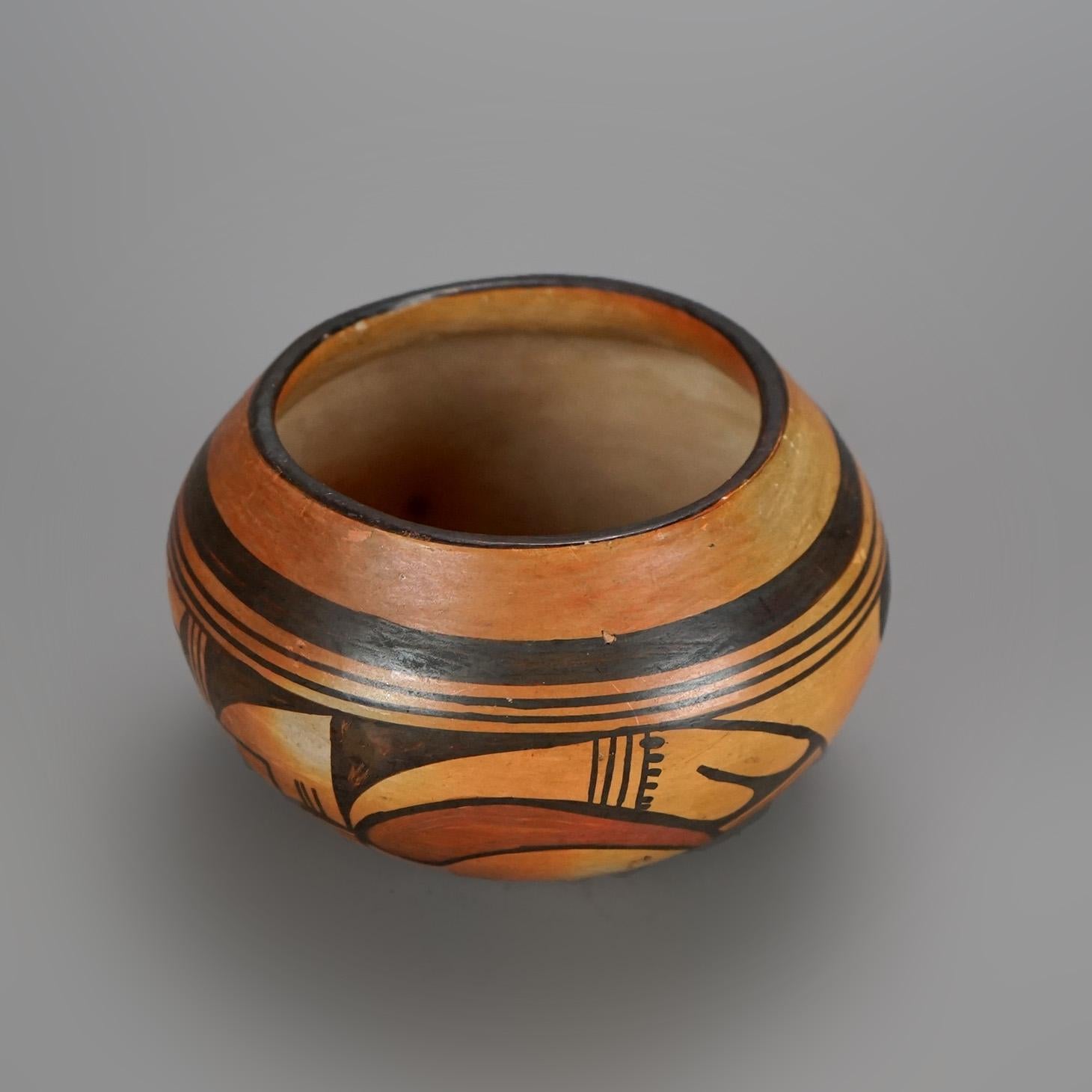 Southwestern Native American Hopi Pueblo Decorated Oval Pottery Bowl C1940

Measures - 4