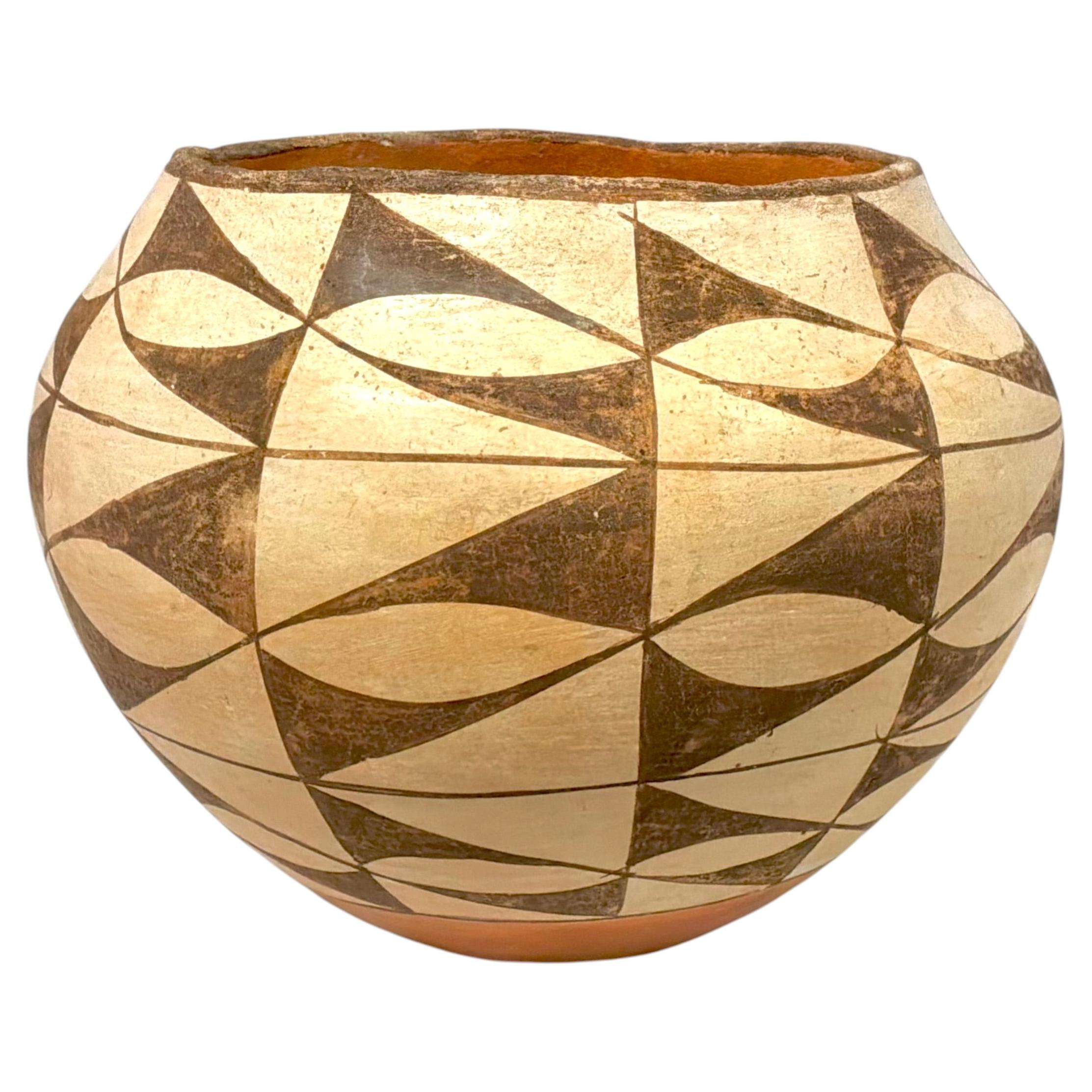 Southwestern Native American Pueblo Pottery Vessel For Sale