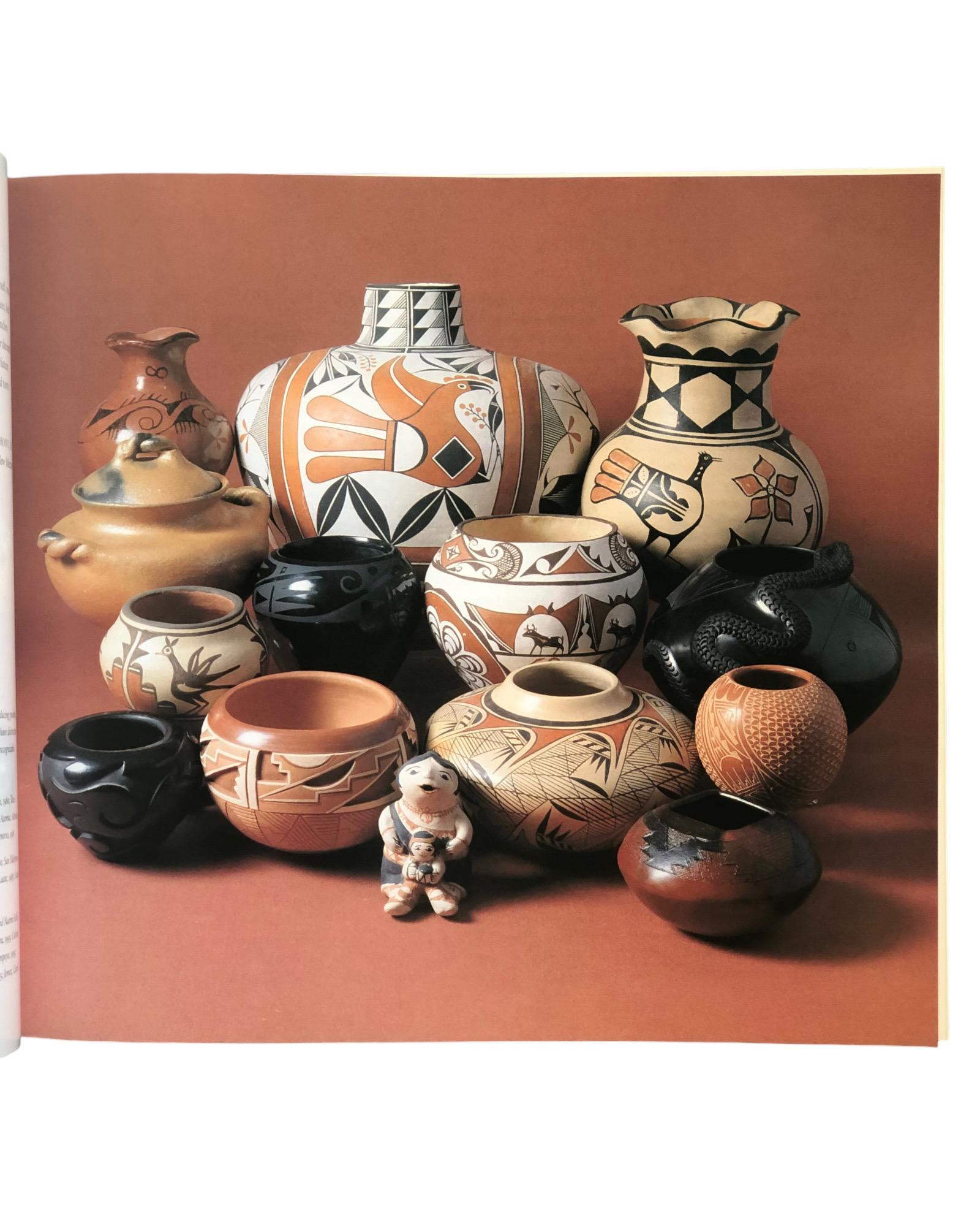 Southwestern Pottery - Anasazi to Zuni In Good Condition For Sale In Bradenton, FL
