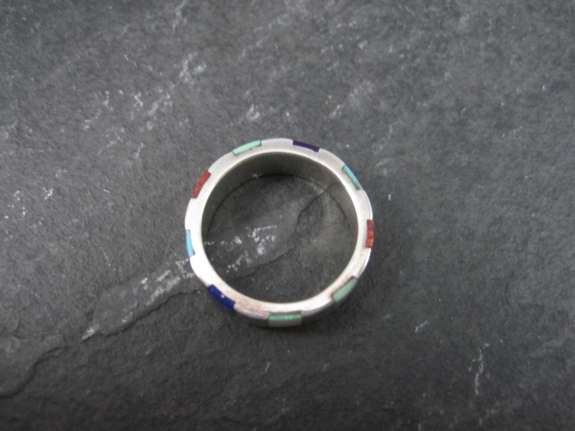 Southwestern Sterling Silver Inlaid Band Ring Size 7 In Good Condition For Sale In Webster, SD