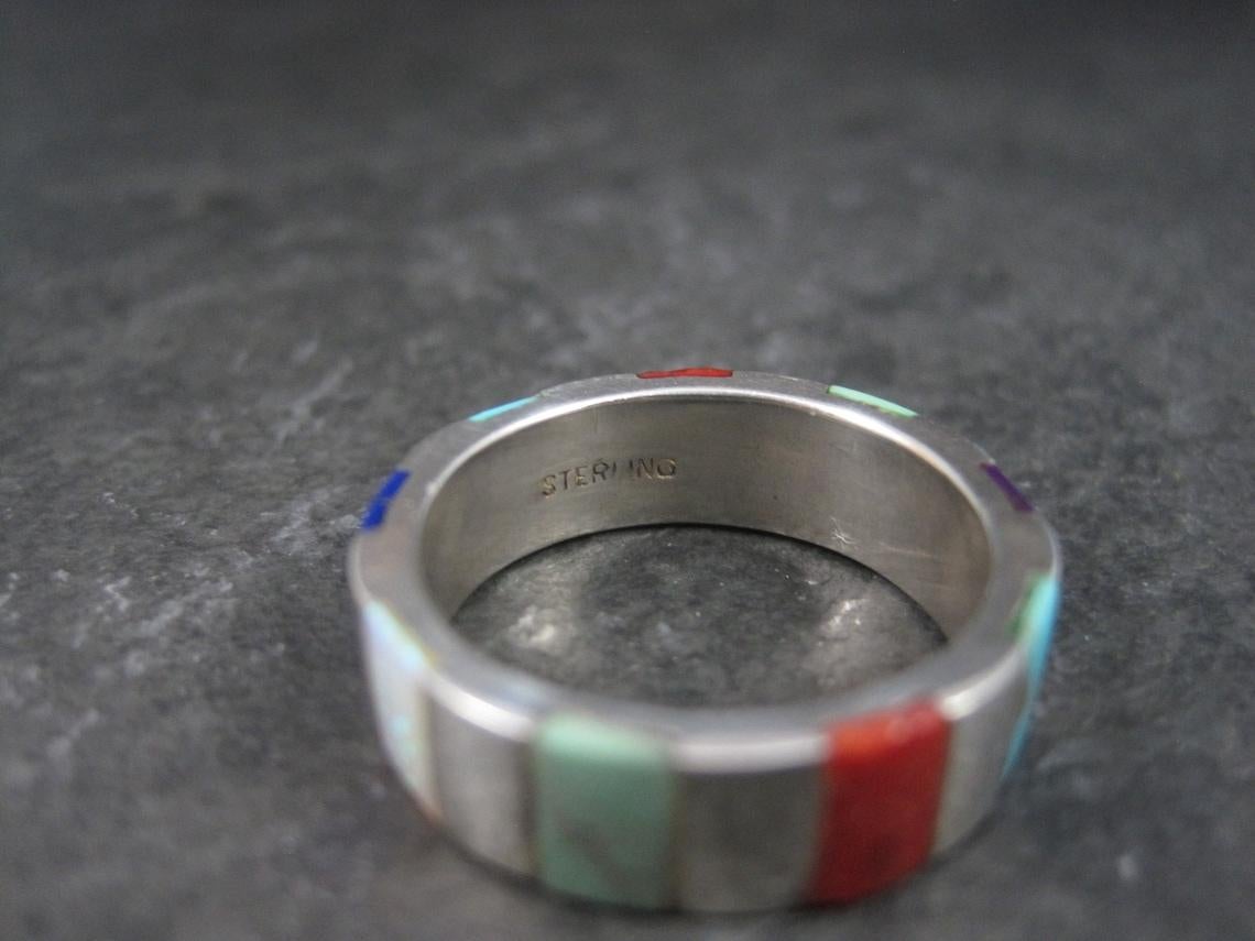 Women's or Men's Southwestern Sterling Silver Inlaid Band Ring Size 7 For Sale
