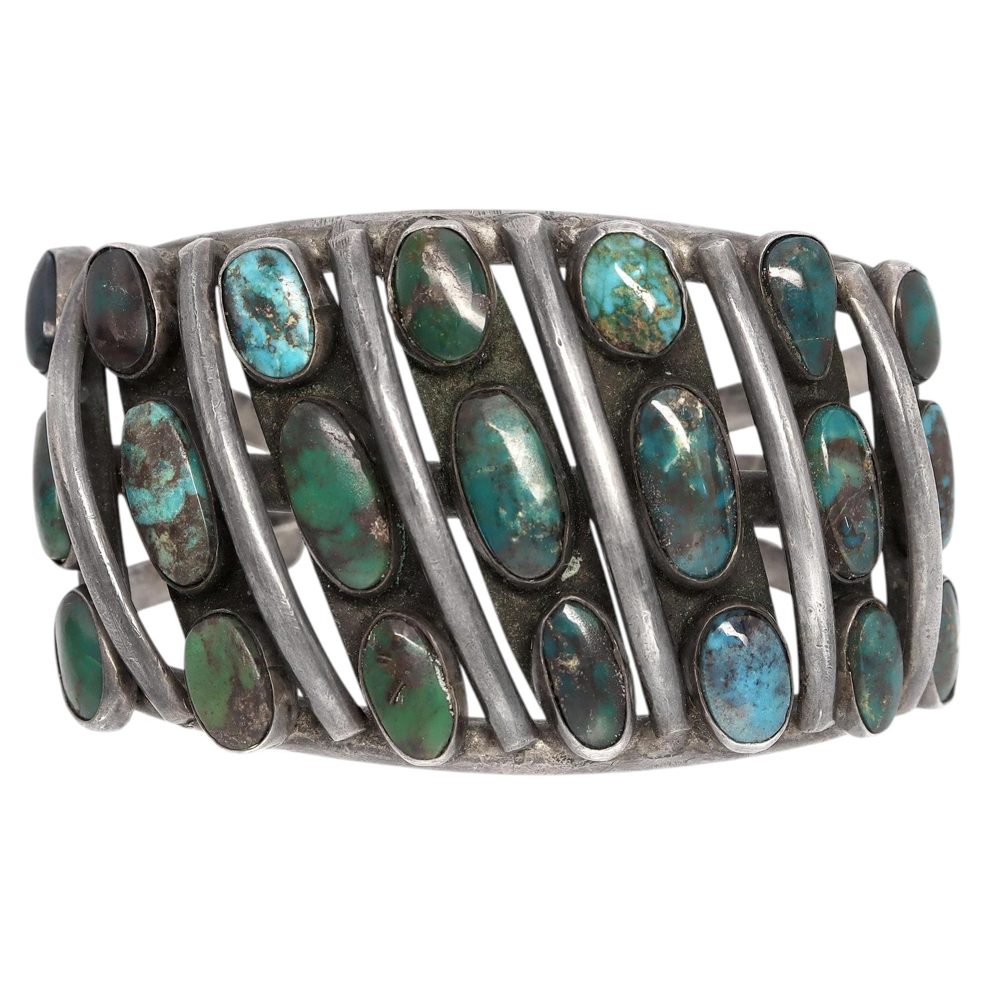 Bracciale a cuffia traforato in argento sterling con turchese, stile sud-occidentale