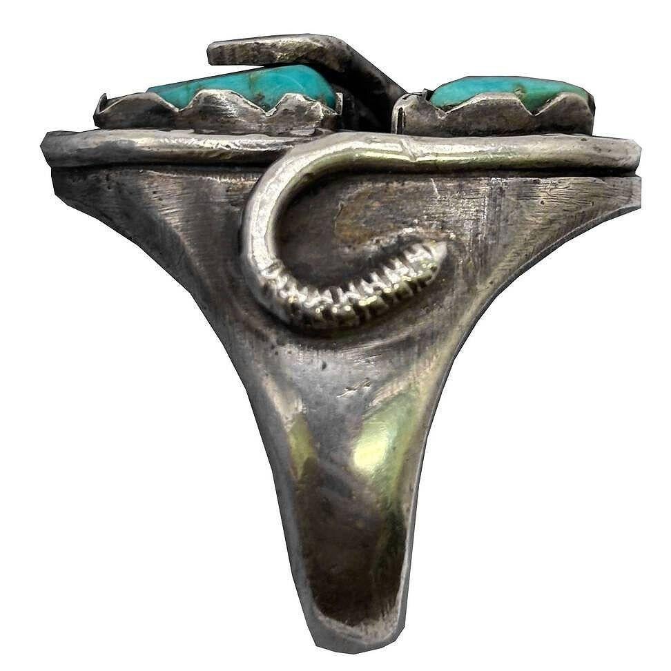 Native American Southwestern Sterling Silver Turquoise Size 10 Zuni Snake Ring by Effie Calavaza For Sale