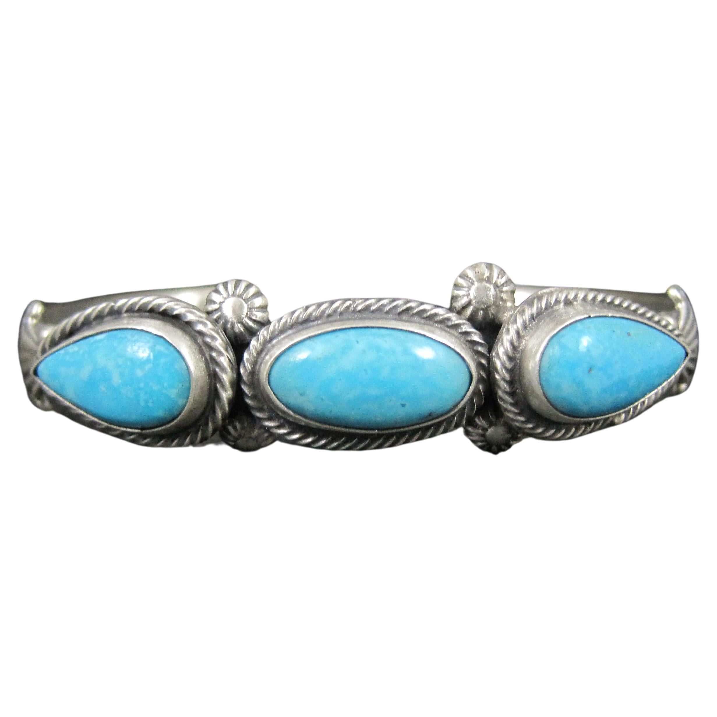 Bracelet manchette en argent avec turquoise du Sud-Ouest en vente