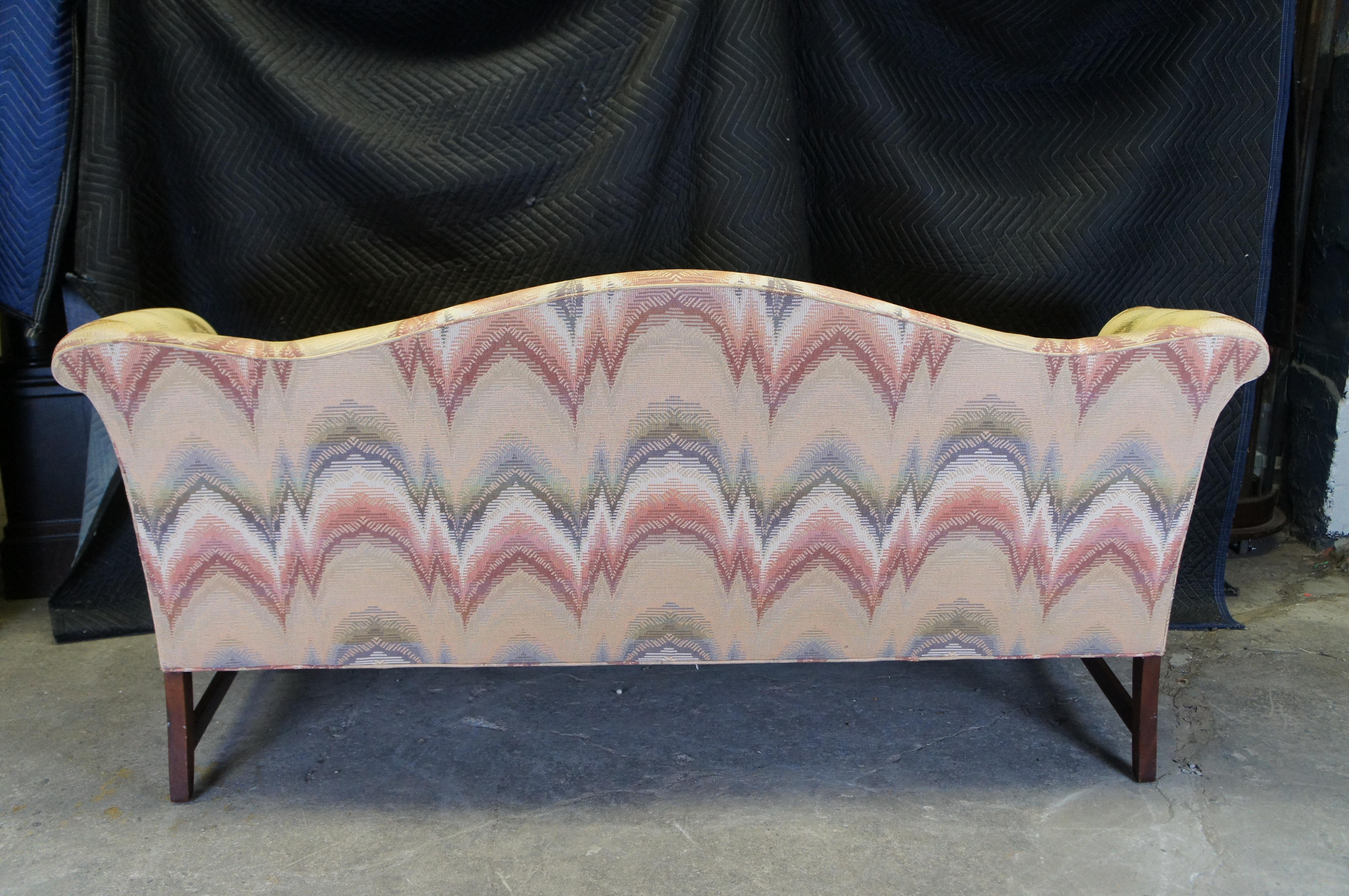 Southwood Chippendale Mahogany Fretwork Camelback Parlor Settee Sofa Couch 76