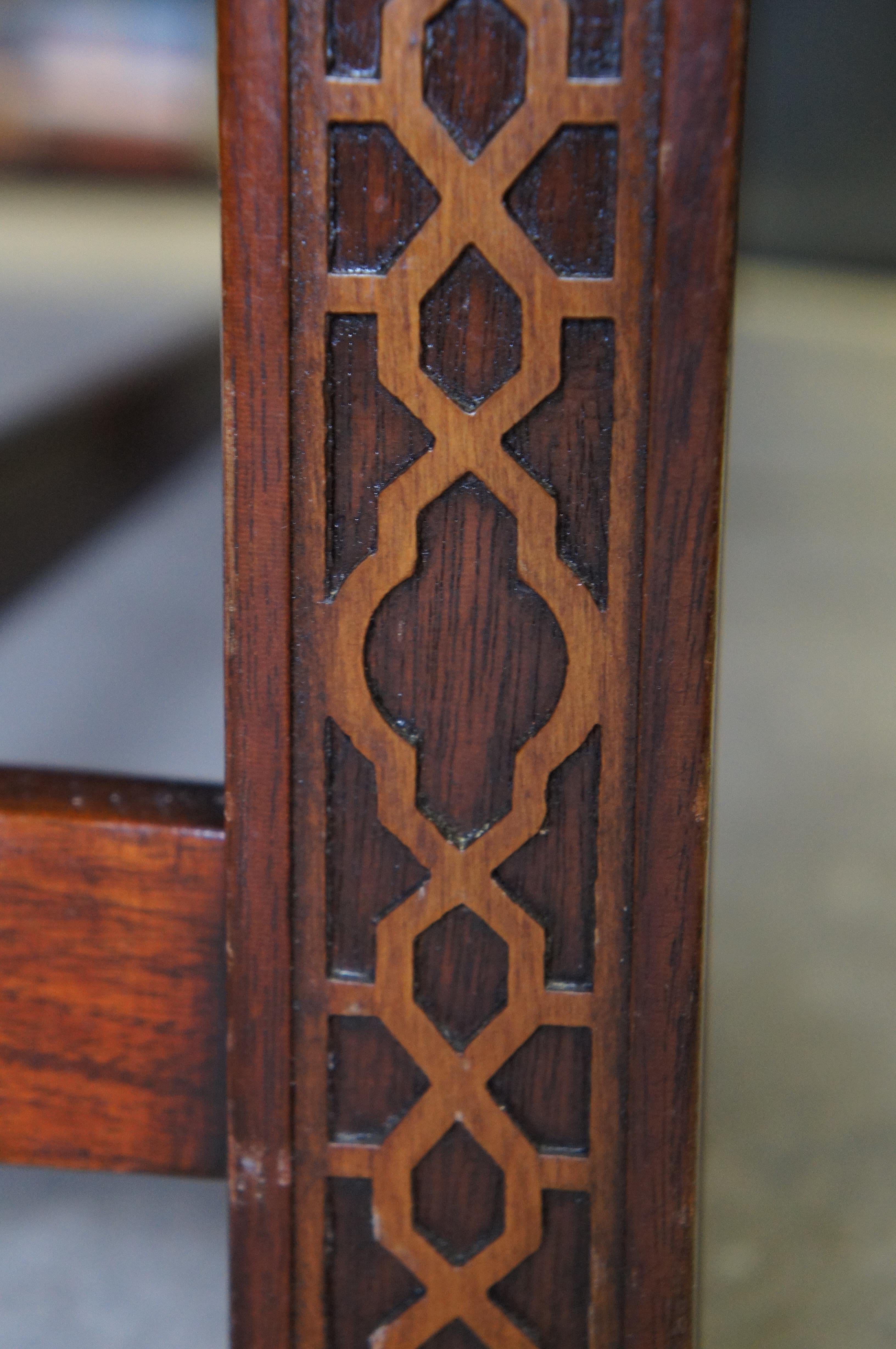 Southwood Chippendale Mahogany Fretwork Camelback Parlor Settee Sofa Couch 76