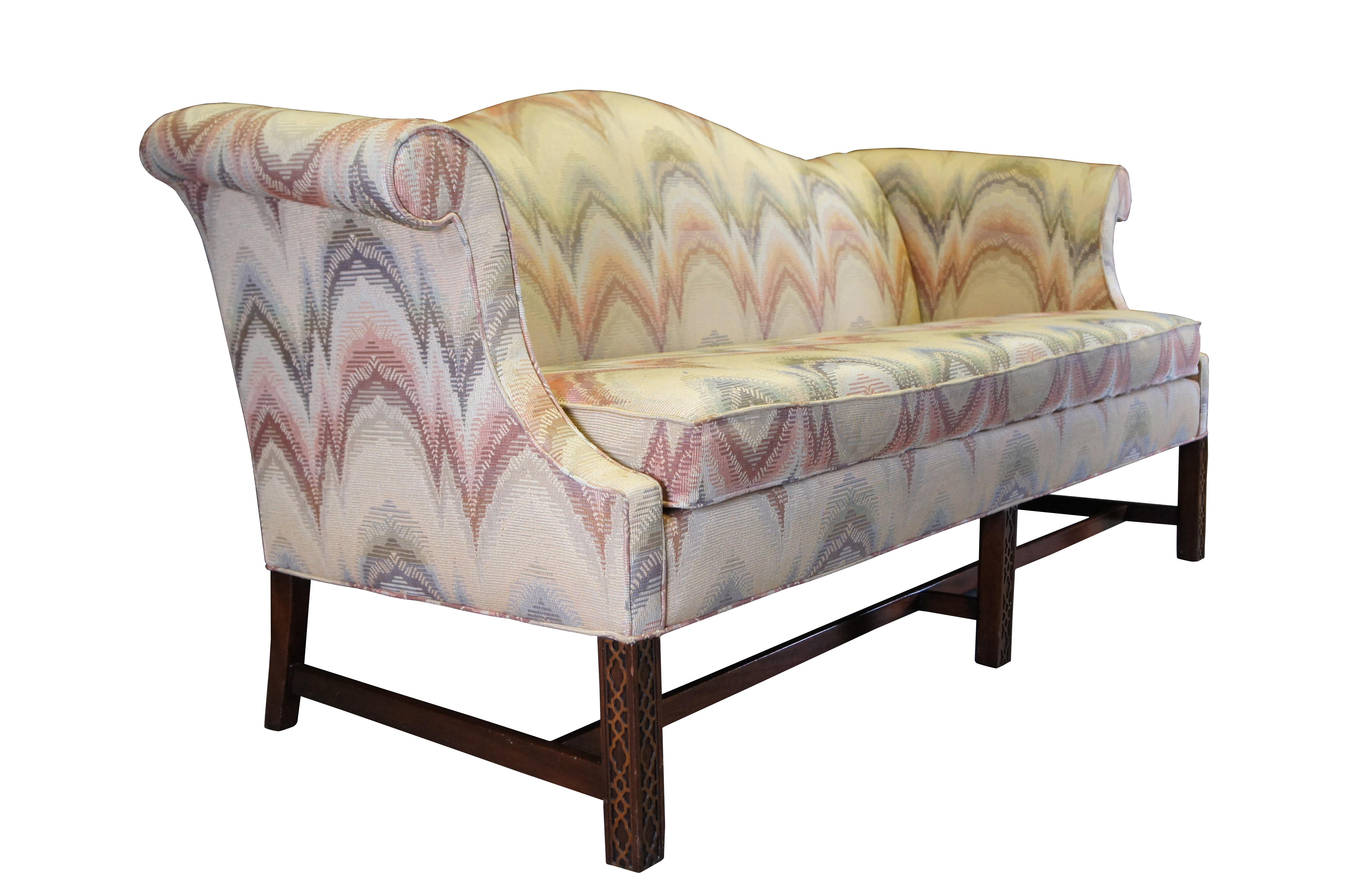 Southwood Chippendale Mahogany Fretwork Camelback Parlor Settee Sofa Couch 76