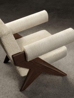 Souvenir Armchair Dark Elm Wood - White Bouclé