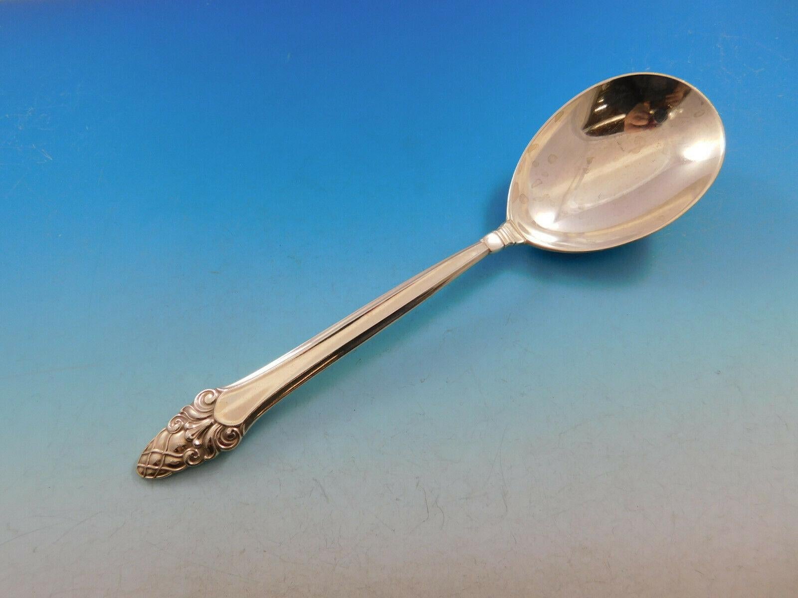 Juego de cubiertos de plata de ley Sovereign Old by Gorham 103 piezas Bellota estilizada en venta 1