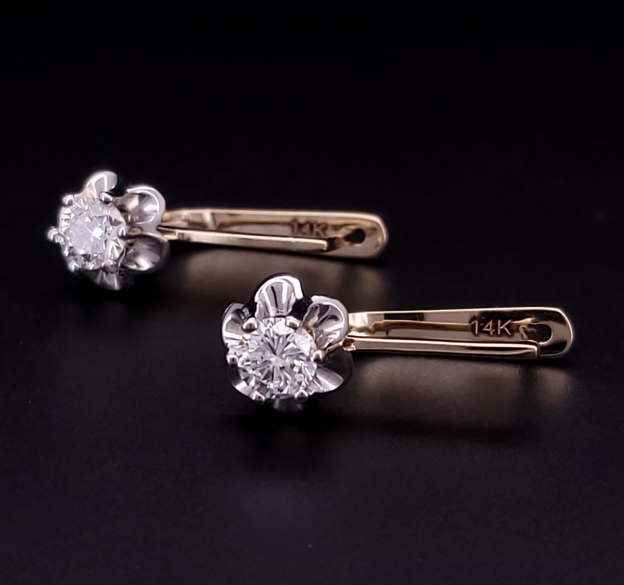 Soviet Russian earrings 14K Yellow & White gold with Diamond In Excellent Condition For Sale In New York, NY