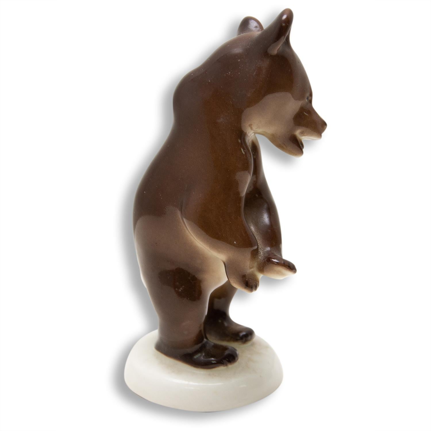 Soviet Union Ceramic Sculpture of a Bear, 1970´s In Good Condition For Sale In Prague 8, CZ