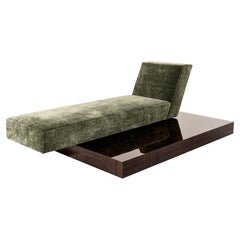 SOVRANA Upholstered Green Velvet Chaise Longue / Daybed with Inlaid Base