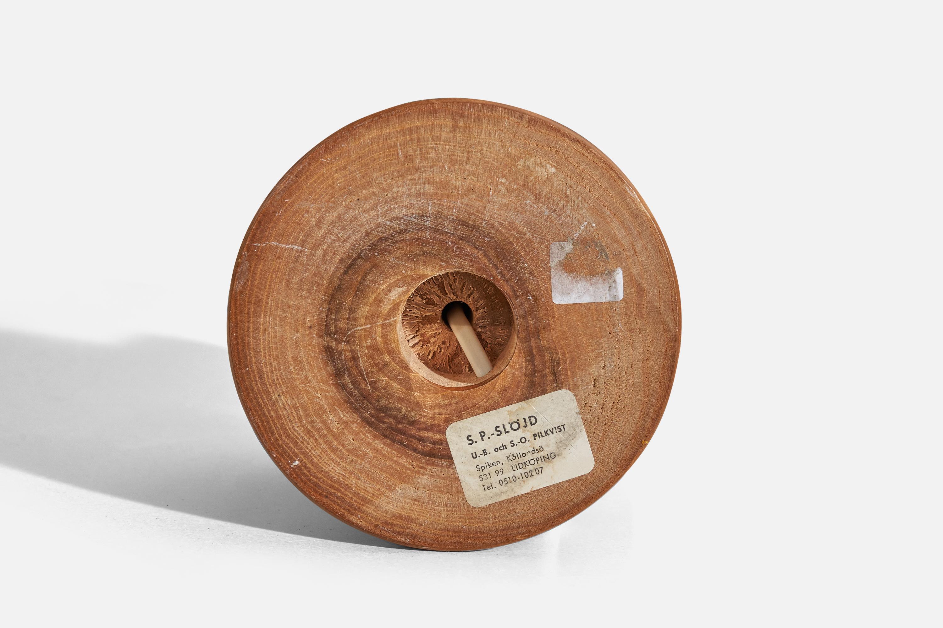 Fin du 20e siècle S.P. Slöjd, lampe de table, pin, Suède, 1970 en vente