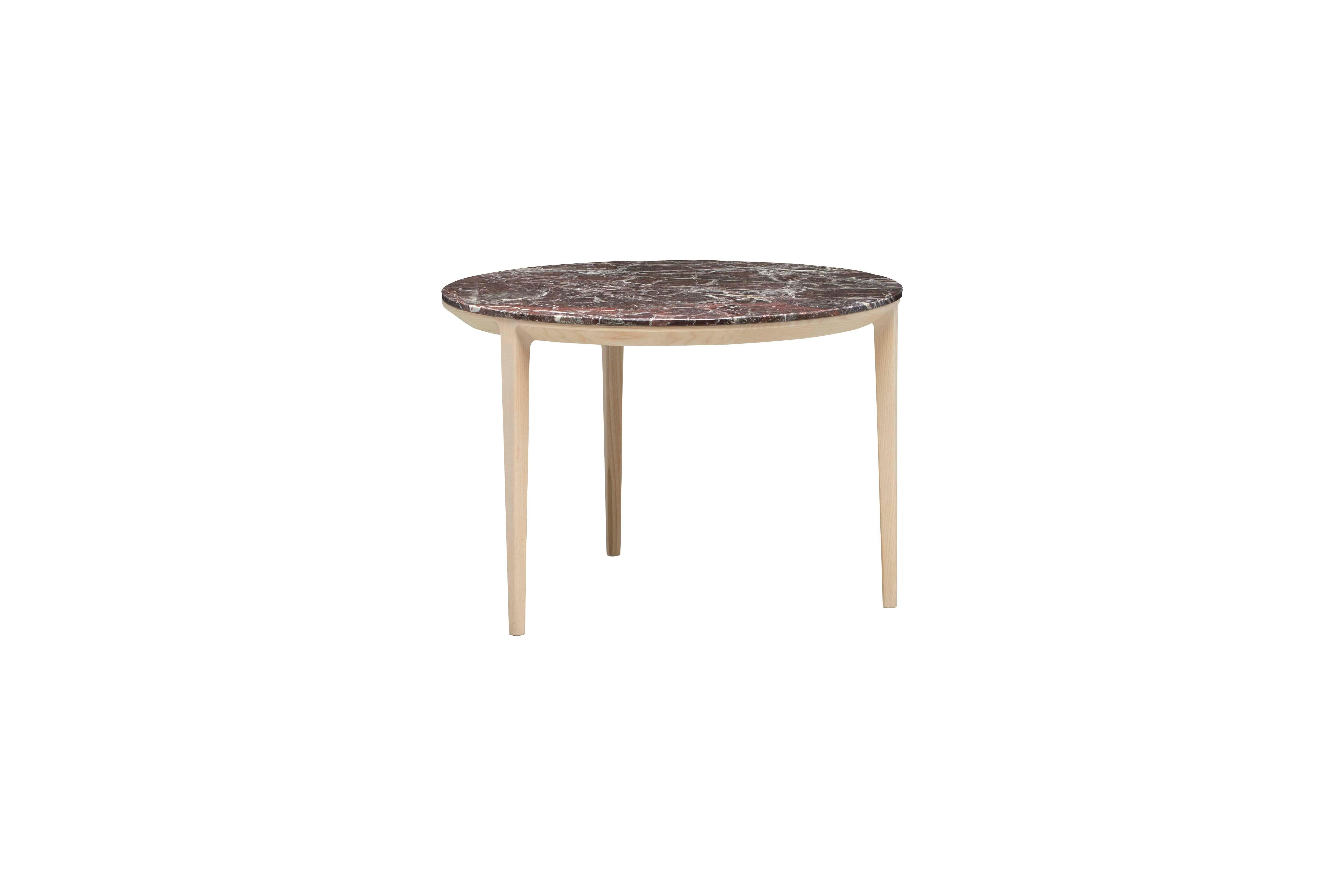 The Etoile tables feature a distinctive three-legged design that facilitates nesting or use as a service element. 
A subtle shadow line detail separates the tabletop from the frame, conveying lightness and beauty.
Etoile's FSC certified timber