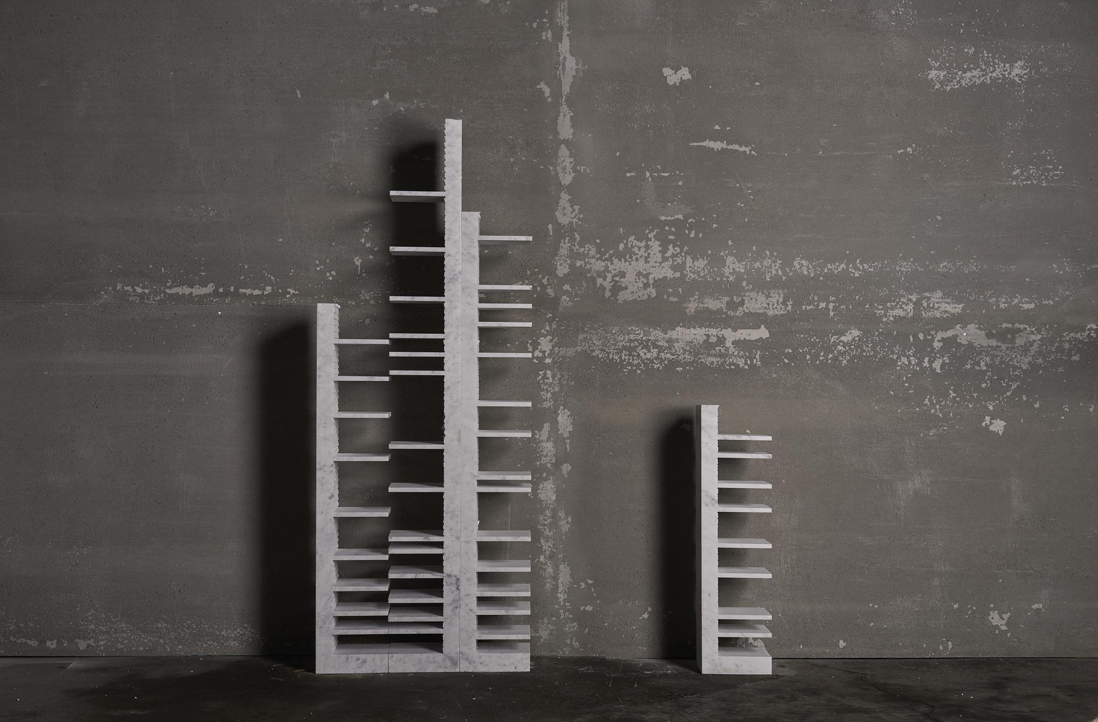 Spacco 180 Vertical Bookcase in Bianco Carrara Marble by Bufalini Marmi im Angebot 1