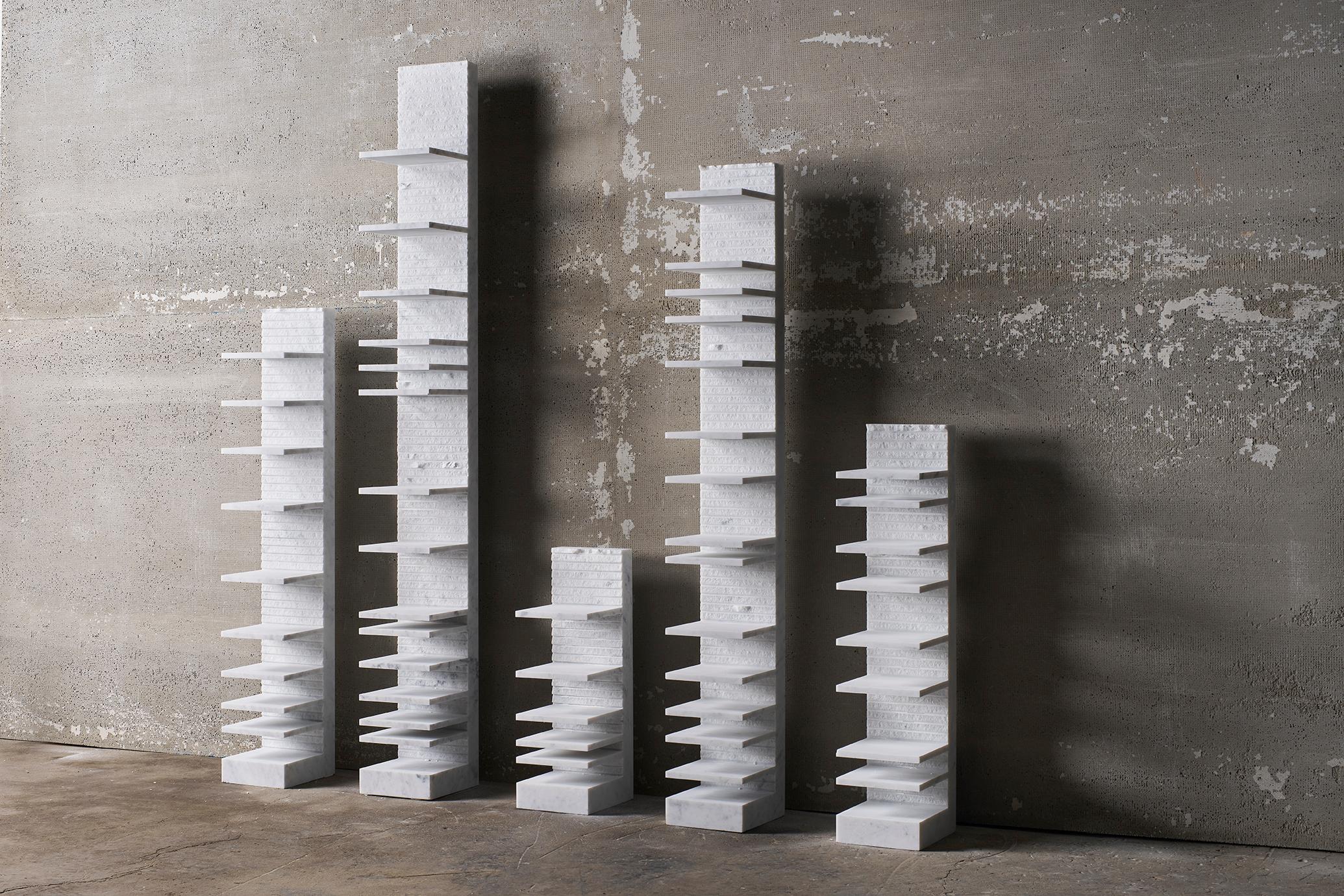 Spacco 60 Vertical Bookcase in Bianco Carrara Marble by Bufalini Marmi im Zustand „Neu“ im Angebot in Geneve, CH