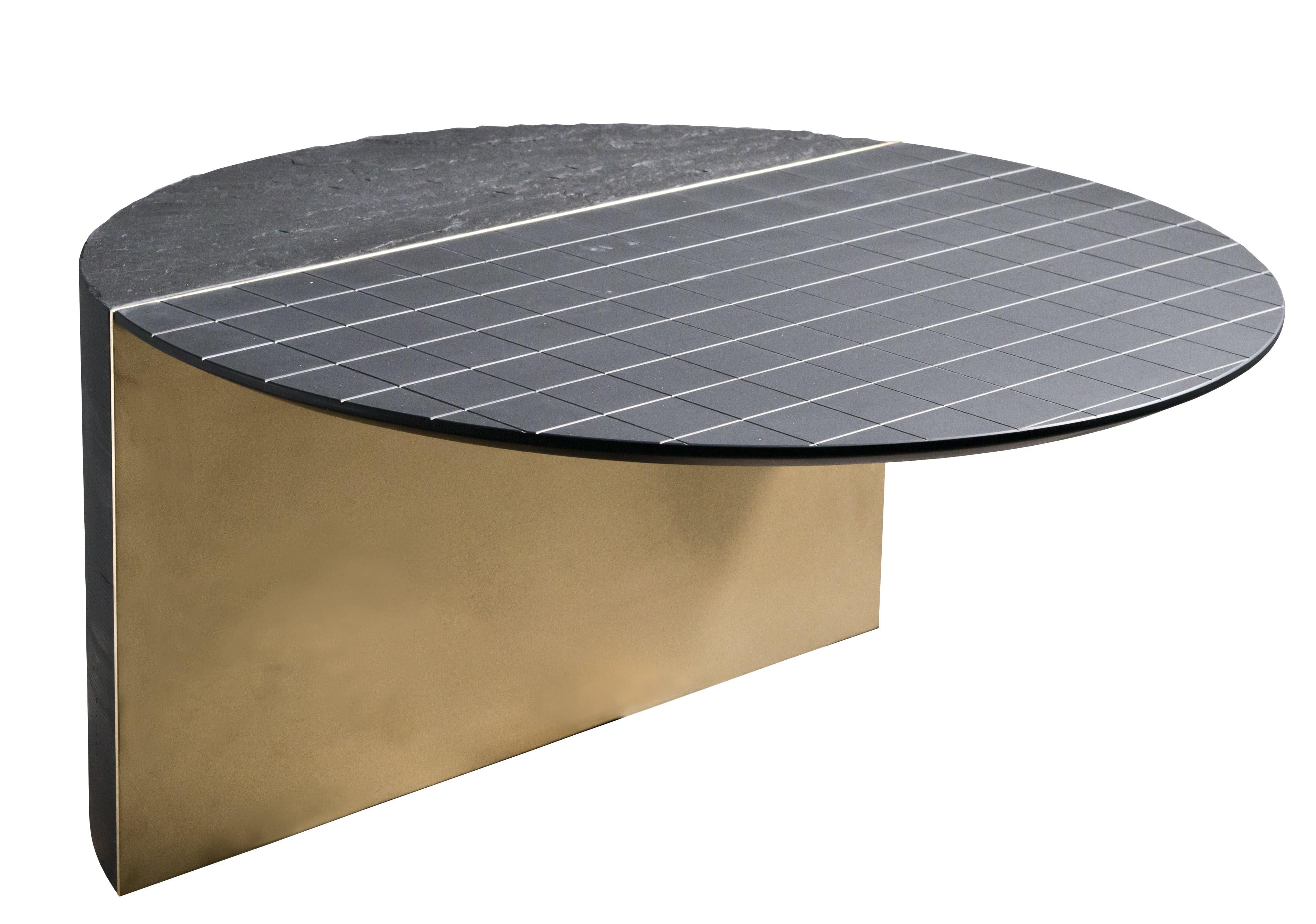 Spacco Coffee Table in Lavagna Stone/Ardesia and Natural Pale-Gold Painted Steel For Sale 1