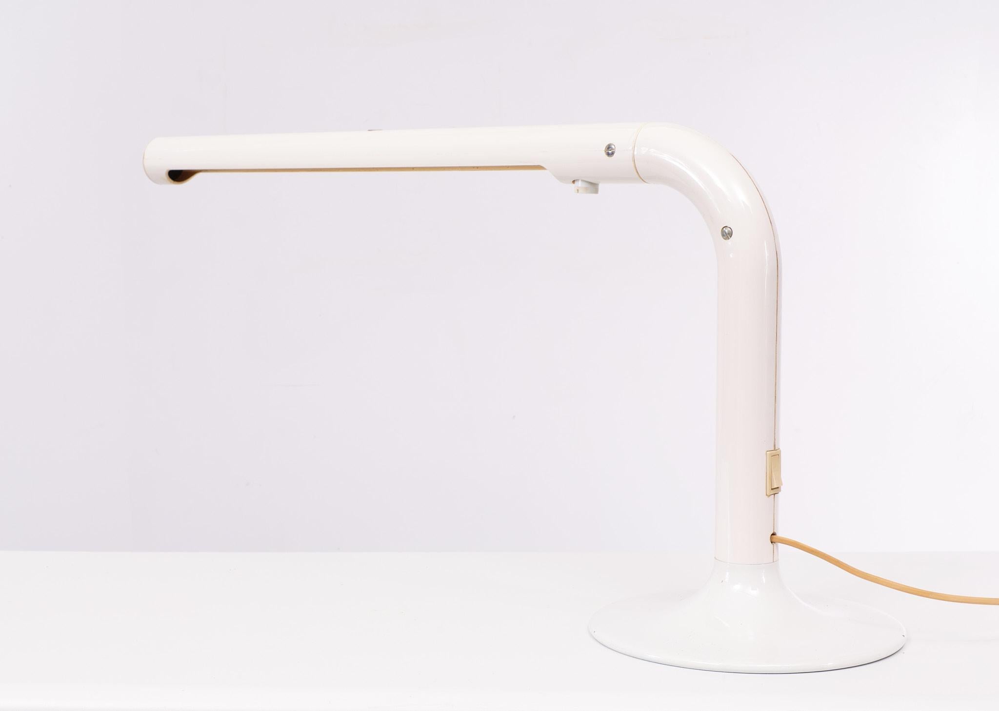 Ère spatiale Lampe de table à tube des années 1970 de Anders Pehrson pour Ateljé Lyktan en vente