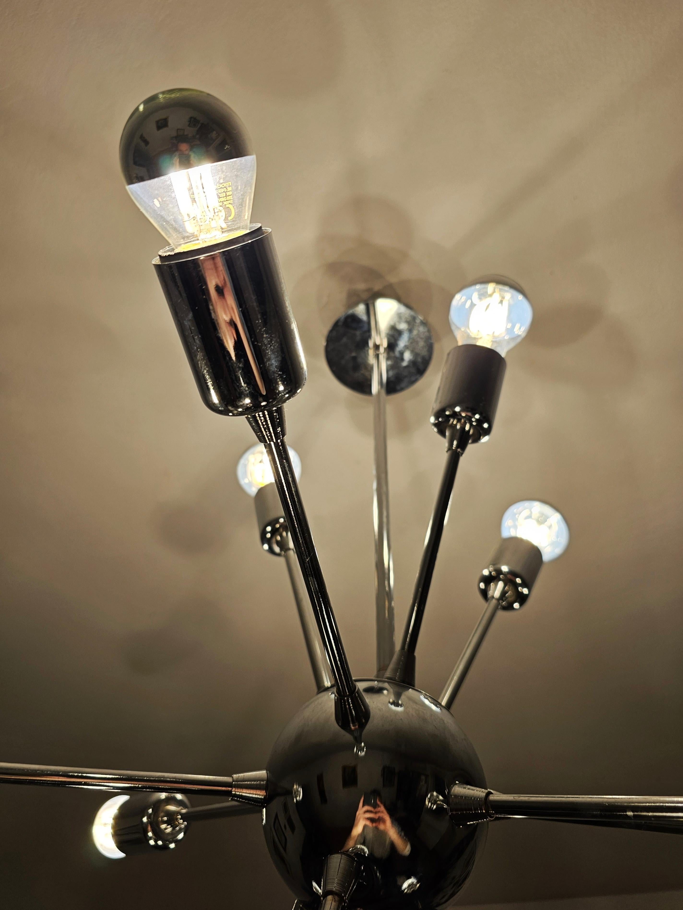 Space Age 12-Arm Sputnik Chandelier done in chrome, Austria 1980s In Good Condition For Sale In Beograd, RS