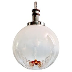 Lampada a sospensione degli anni '70 in vetro artistico e cromo attribuibile a Mazzega Murano.