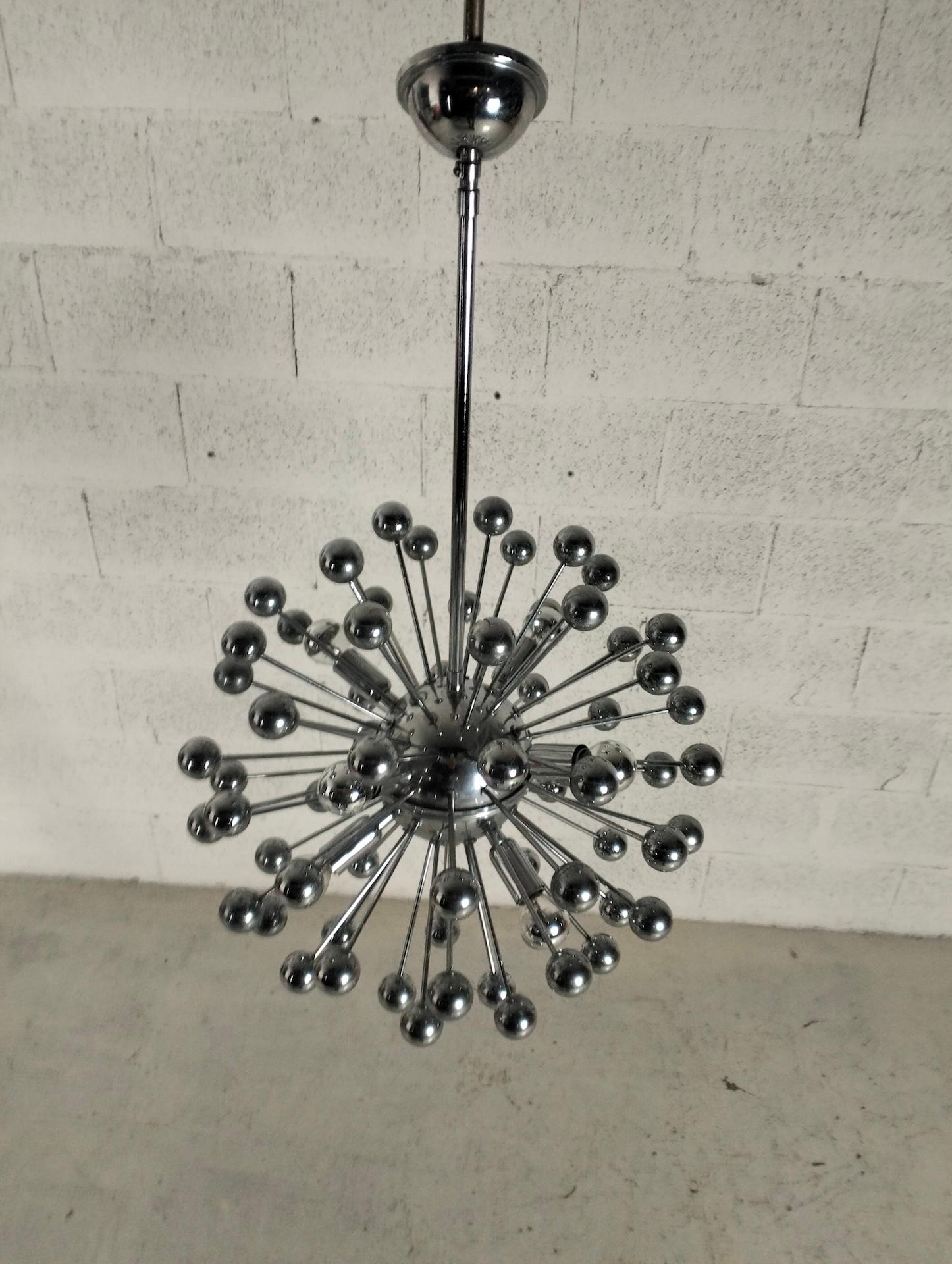 Lampadario Space AGE a 8 luci Sputnik in acciaio cromato, anni '70 in vendita 1