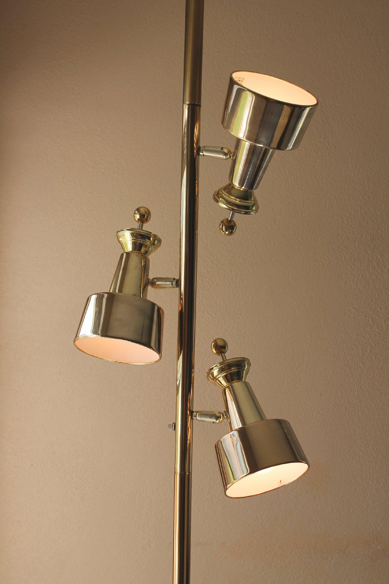 Lampada a stelo a tensione in ottone dell'A Space Age! Mid Century Modern 1950 Stiffel Era in vendita 5